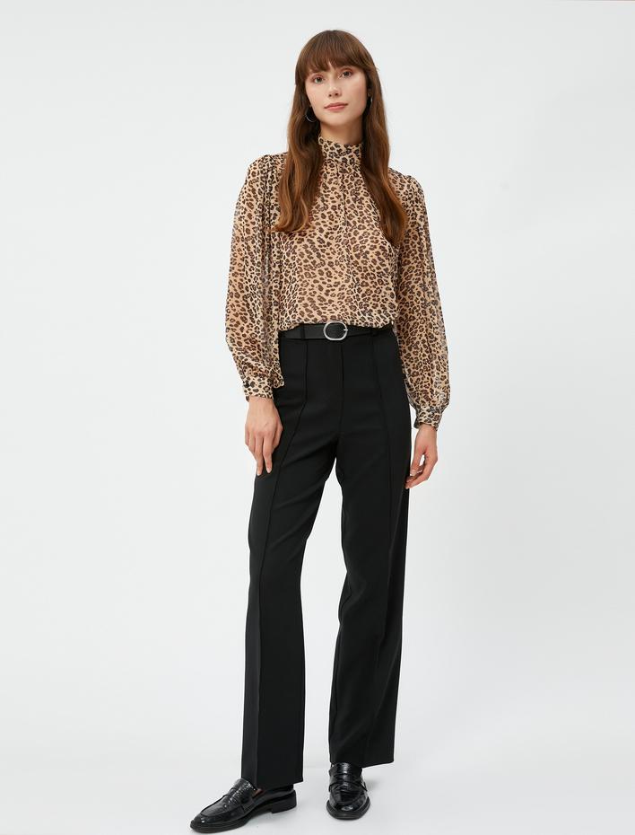  Şifon Bluz Hakim Yaka Balon Kollu Leopar Desenli