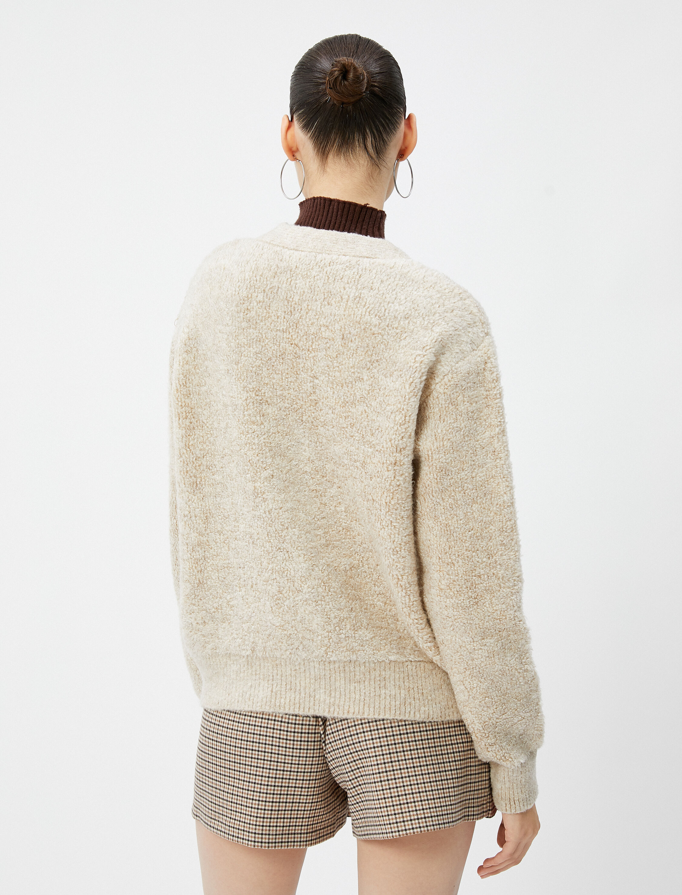   Peluş Hırka V Yaka Uzun Kollu Düğmeli