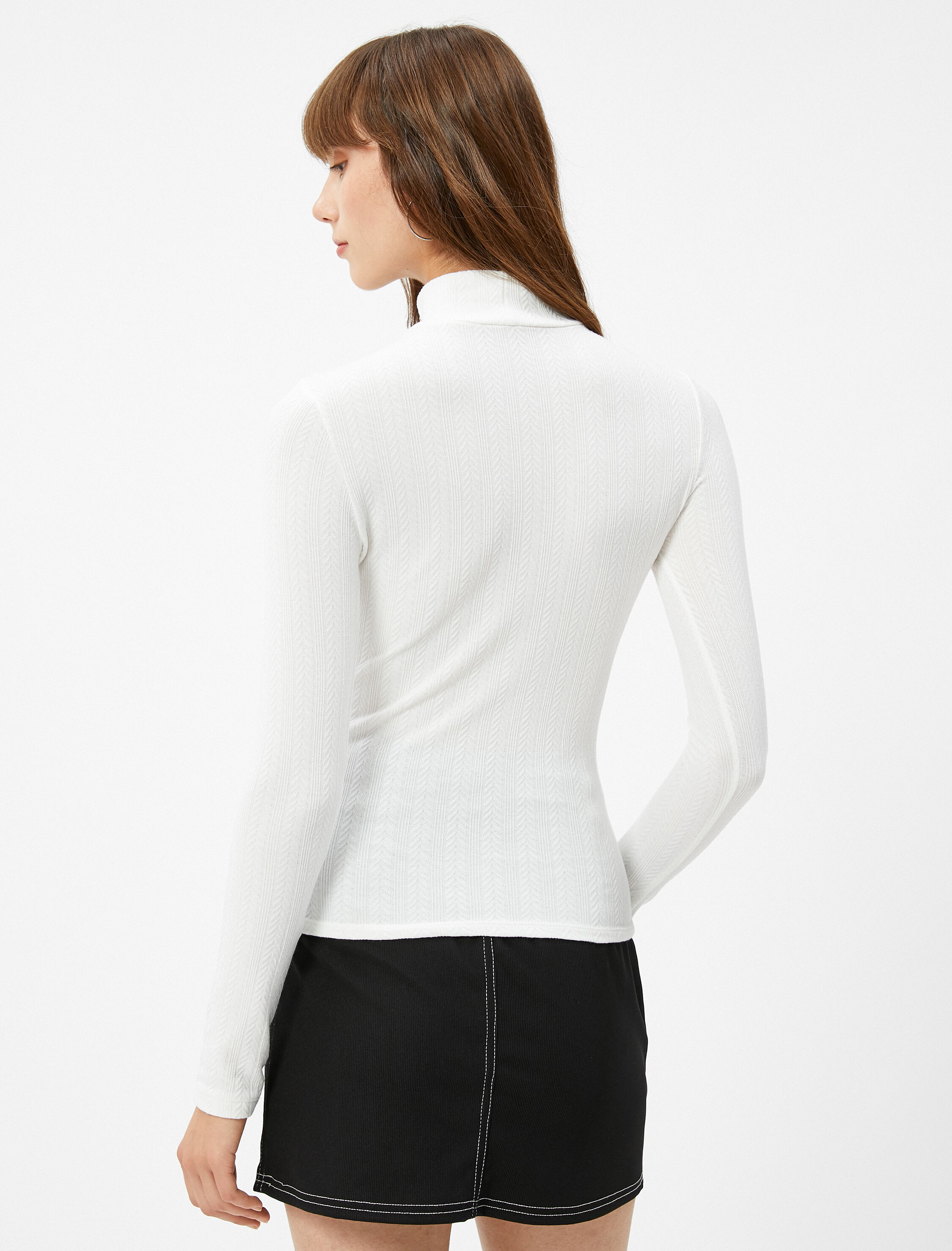   Uzun Kollu Tişört Yarım Balıkçı Yaka Dokulu Slim Fit