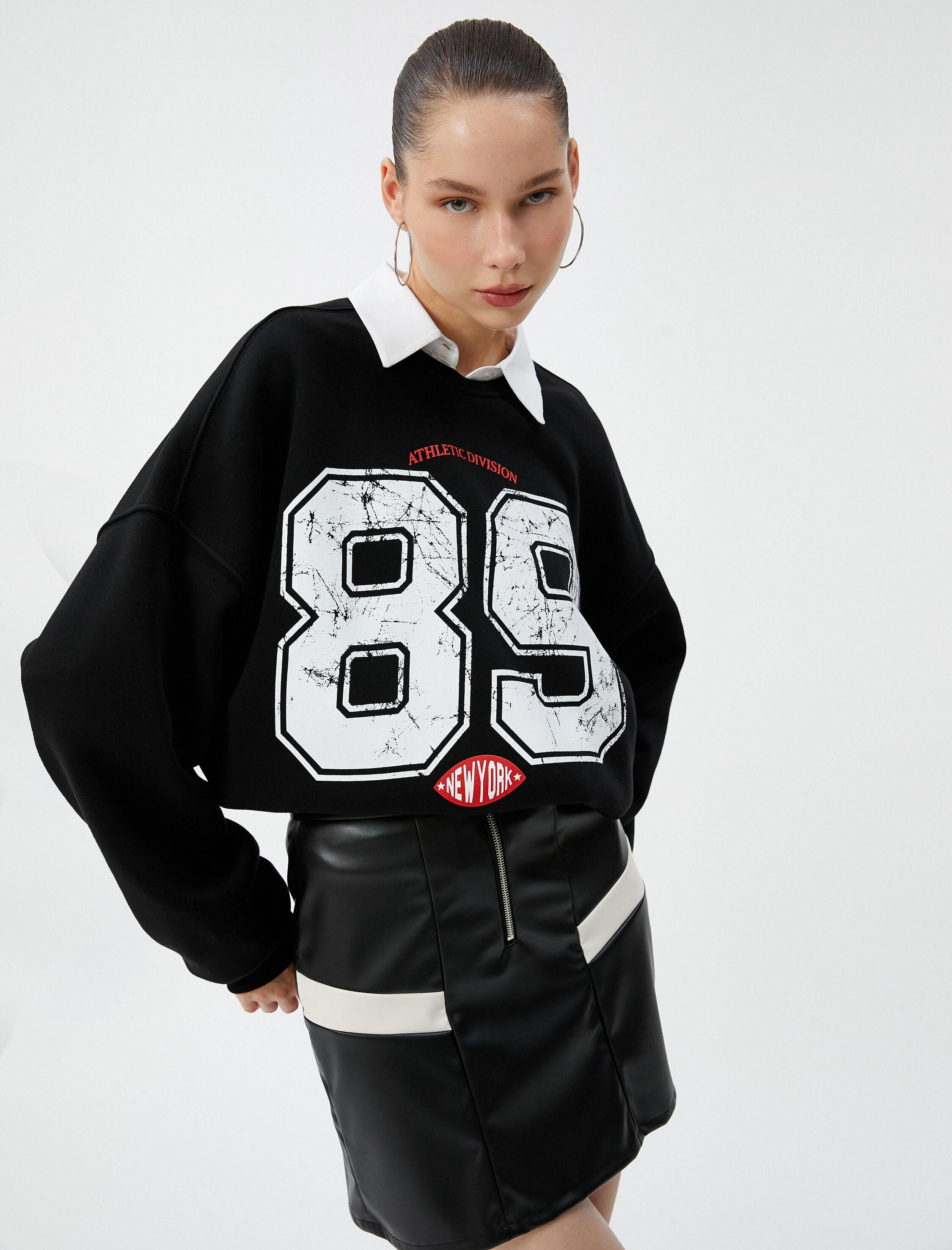   Kolej Sweatshirt Şardonlu Dik Yaka Uzun Kollu Rahat Kesim