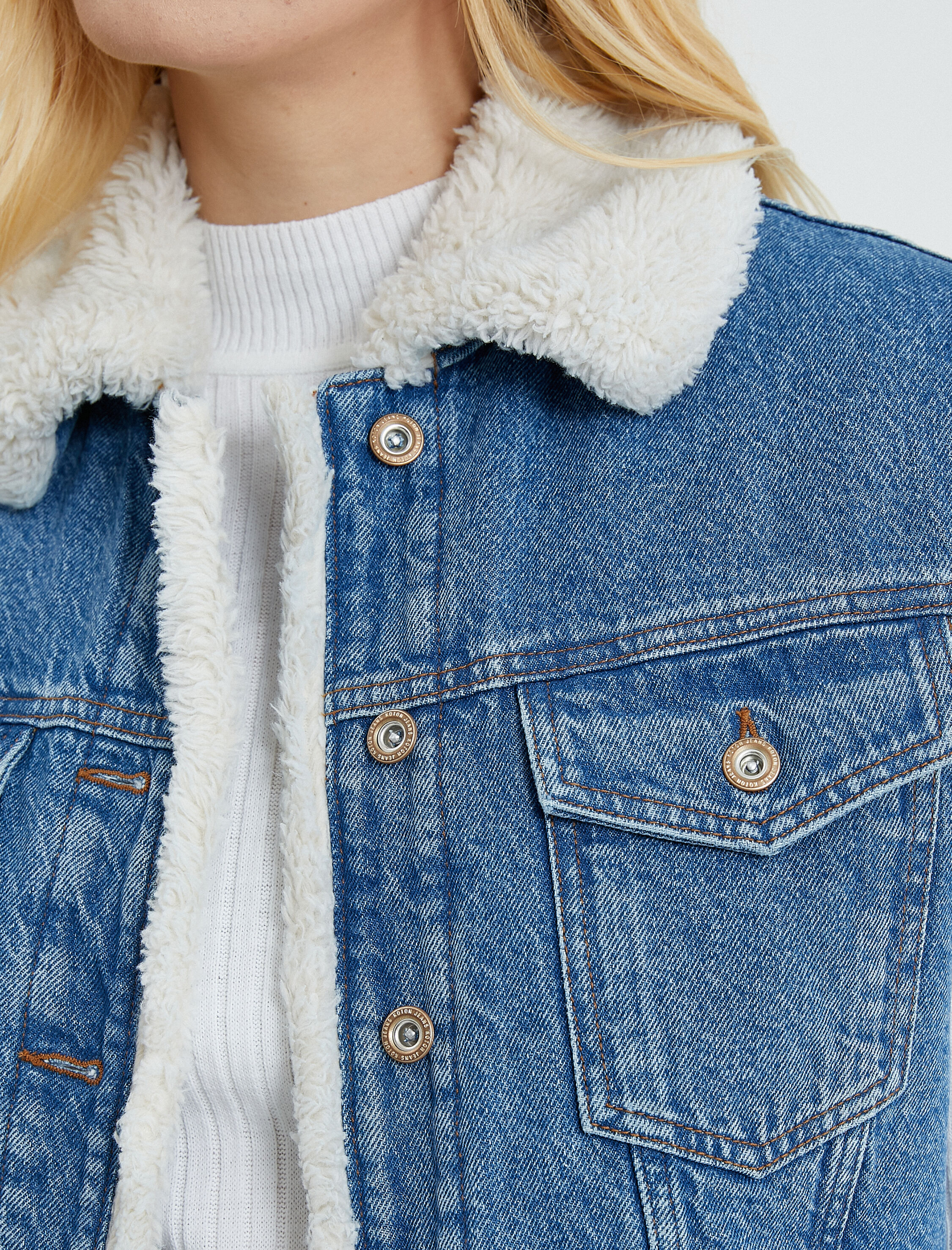   Kot Yelek İçi Peluş Detaylı Cepli Metal Düğmeli