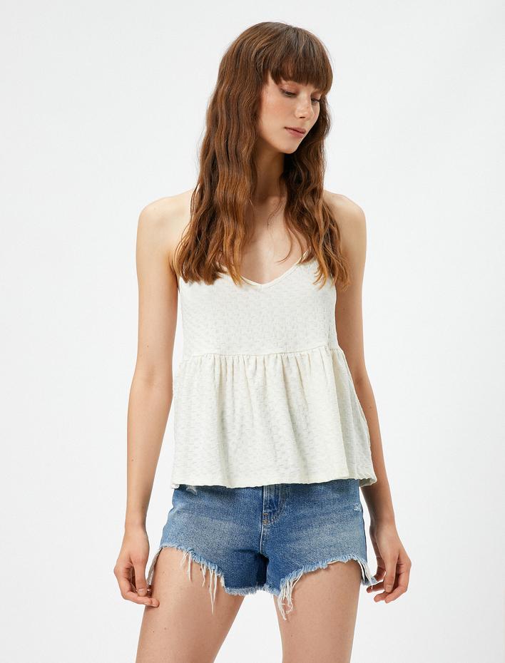  Koton X Şahika Ercümen - İnce Askılı Volanlı V Yaka Üst