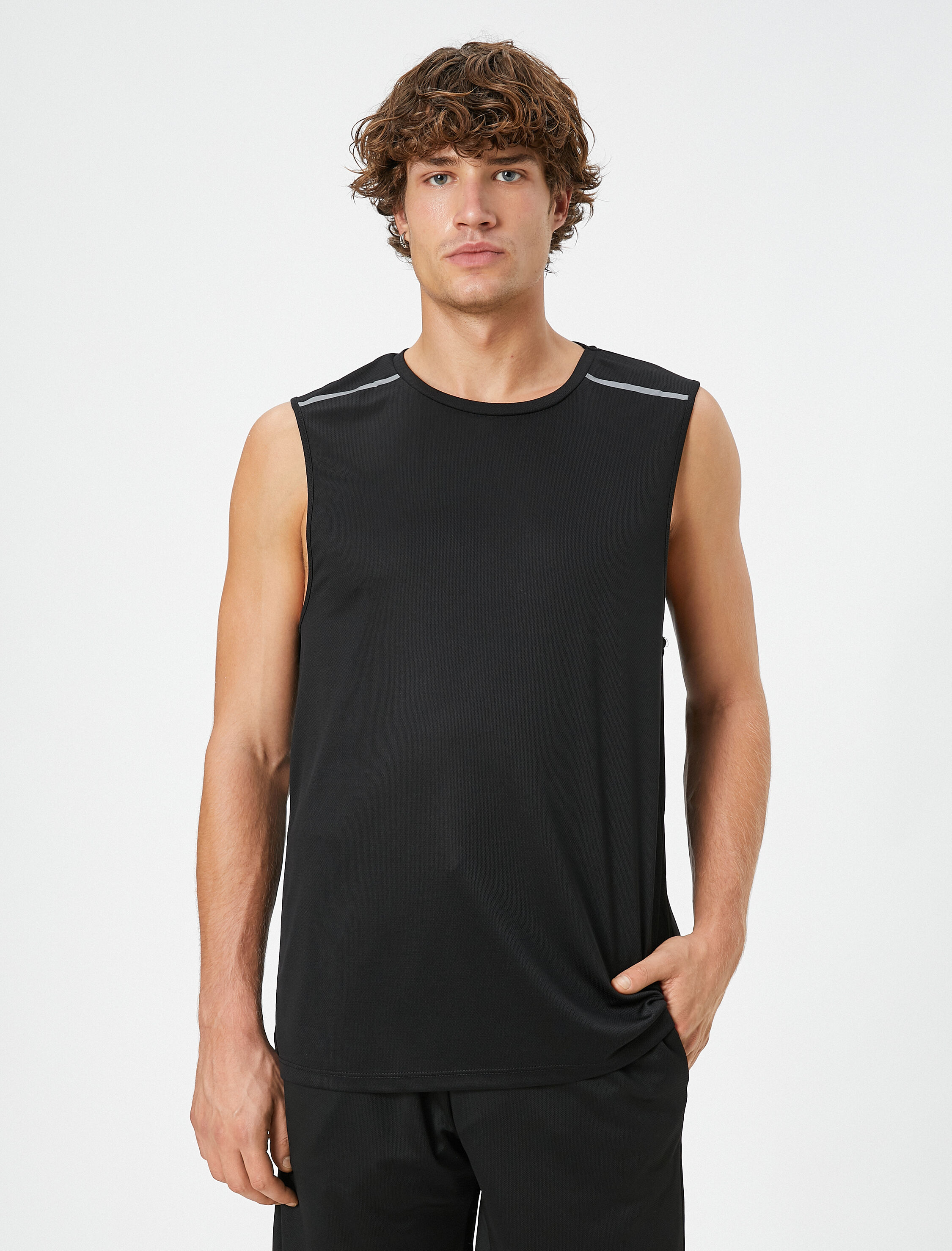   Kolsuz Tişört Spor Reflektör Detaylı Bisiklet Yaka