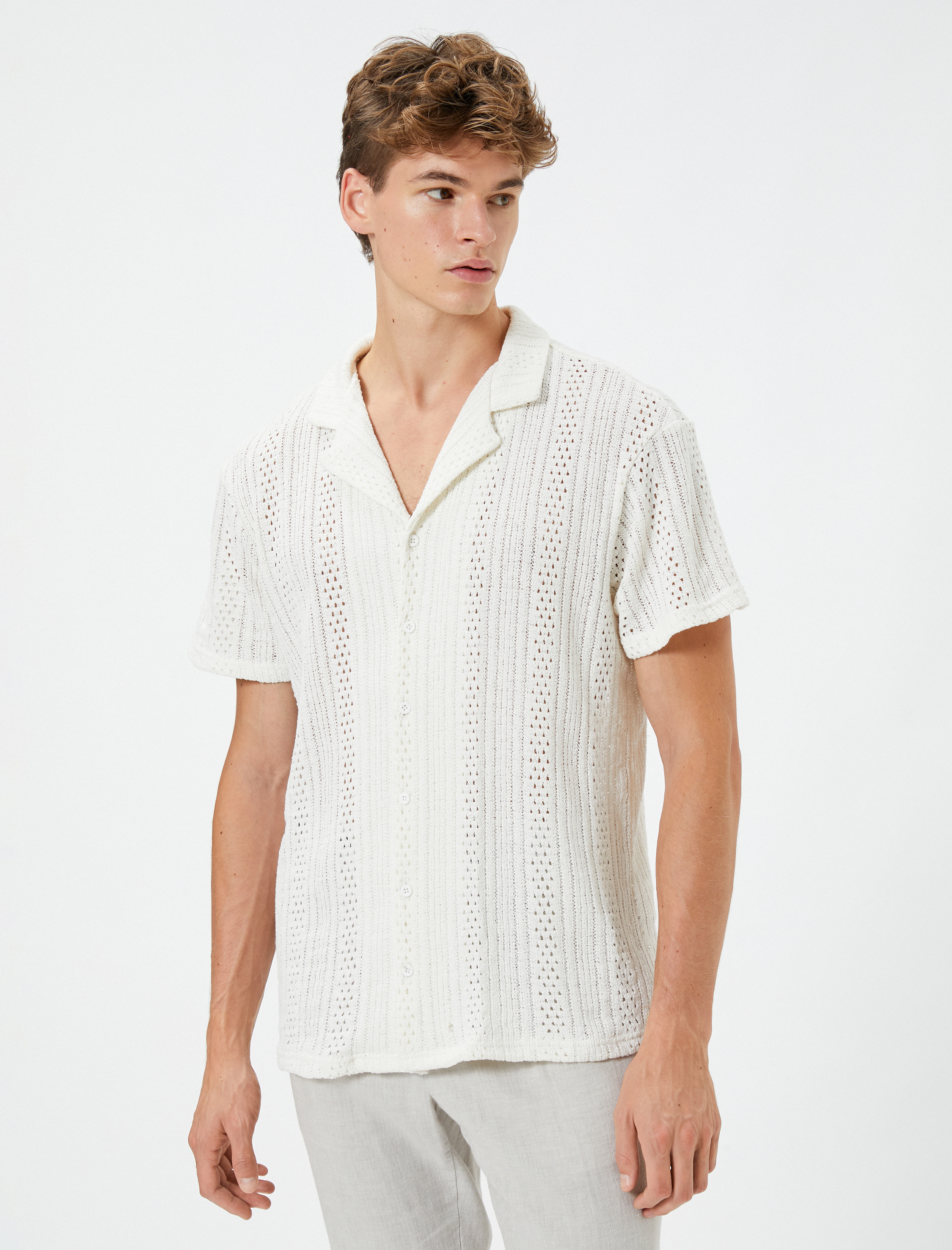   Oversize Gömlek Kısa Kollu Devrik Yaka Ajurlu