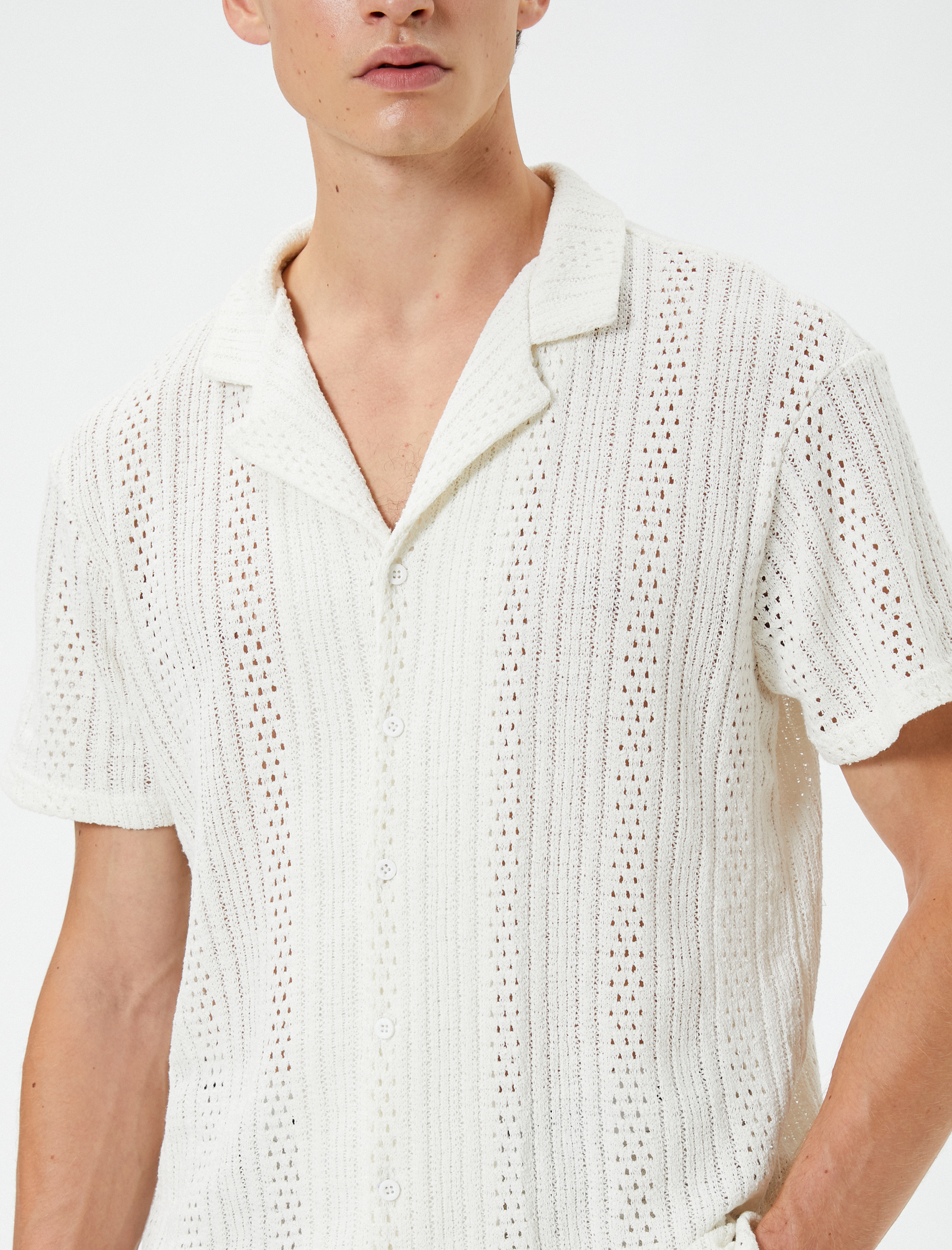   Oversize Gömlek Kısa Kollu Devrik Yaka Ajurlu