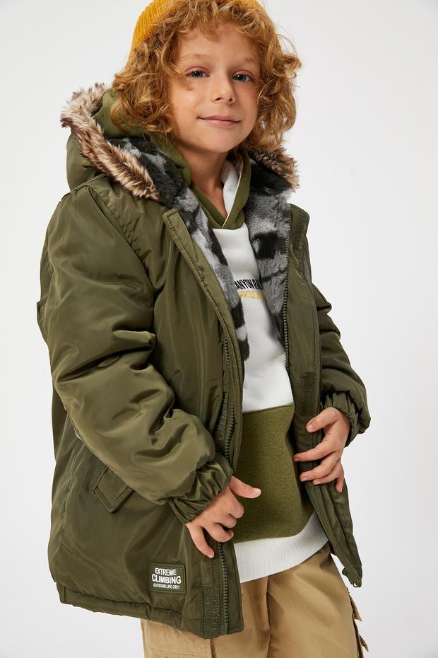 Erkek Çocuk Uzun Şişme Mont Suni Kürk Detaylı Kapşonlu Fermuarlı Cepli