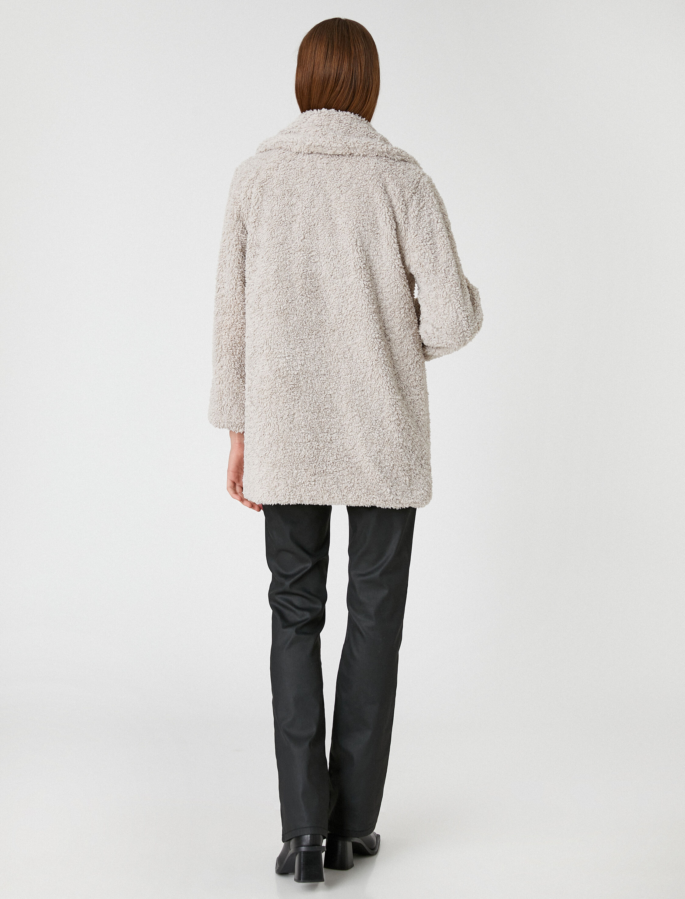   Kruvaze Oversize Peluş Kısa Kaban