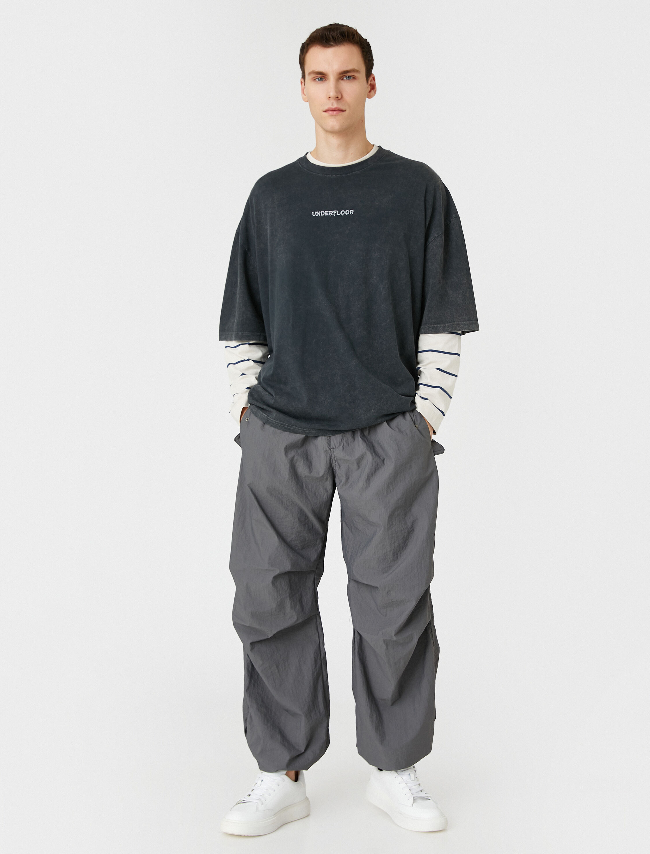   Paraşüt Pantolon Bol Kesim Beli Bağcıklı Paçası Lastikli Cep Detaylı