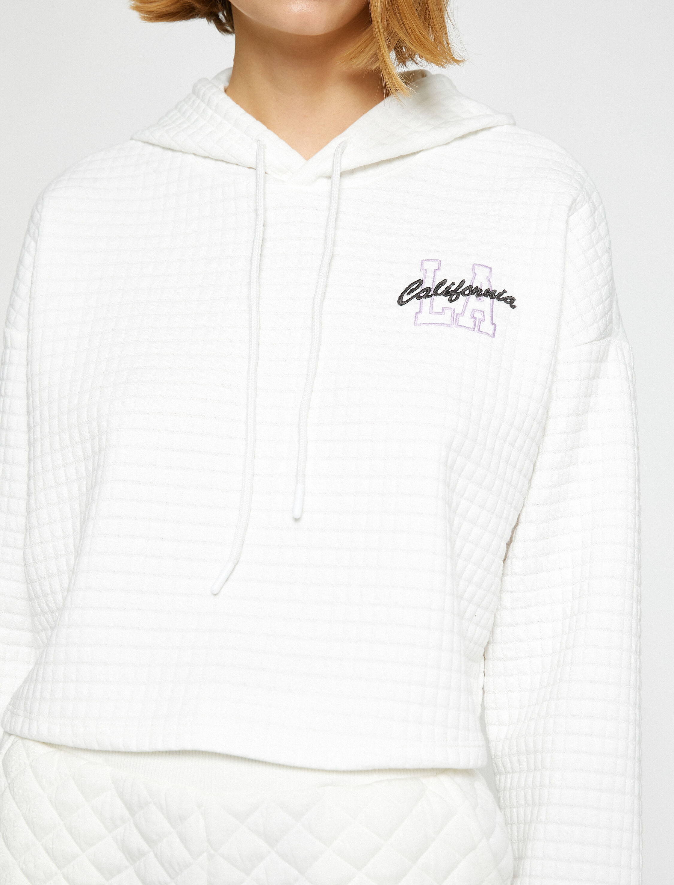 Kapüşonlu Pijama Üstü İşlemeli