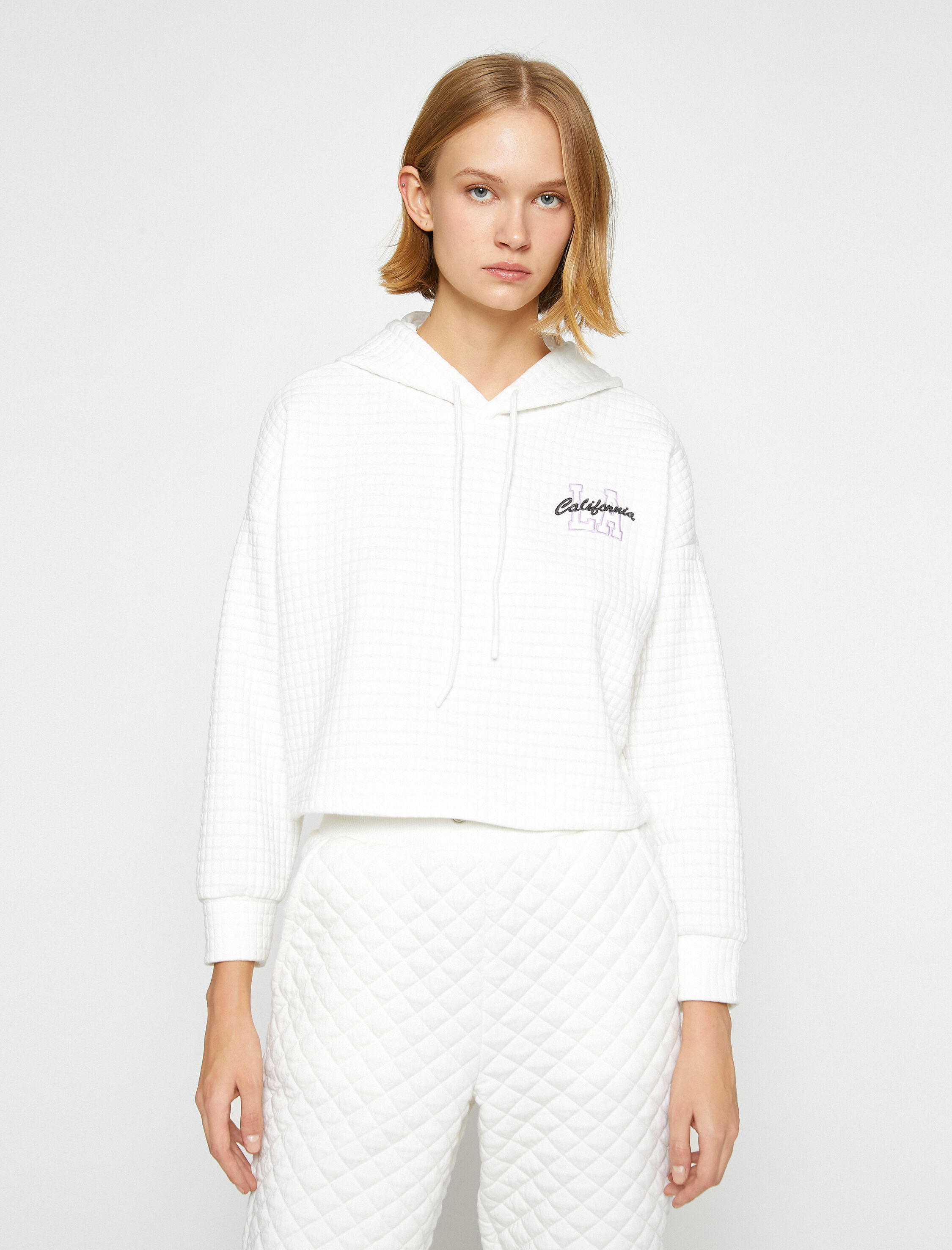 Kapüşonlu Pijama Üstü İşlemeli