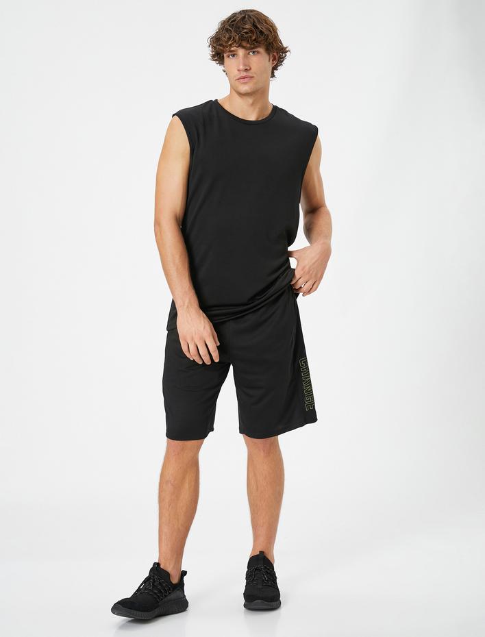  Sporcu Atleti Arkası Slogan Baskılı Bisiklet Yaka