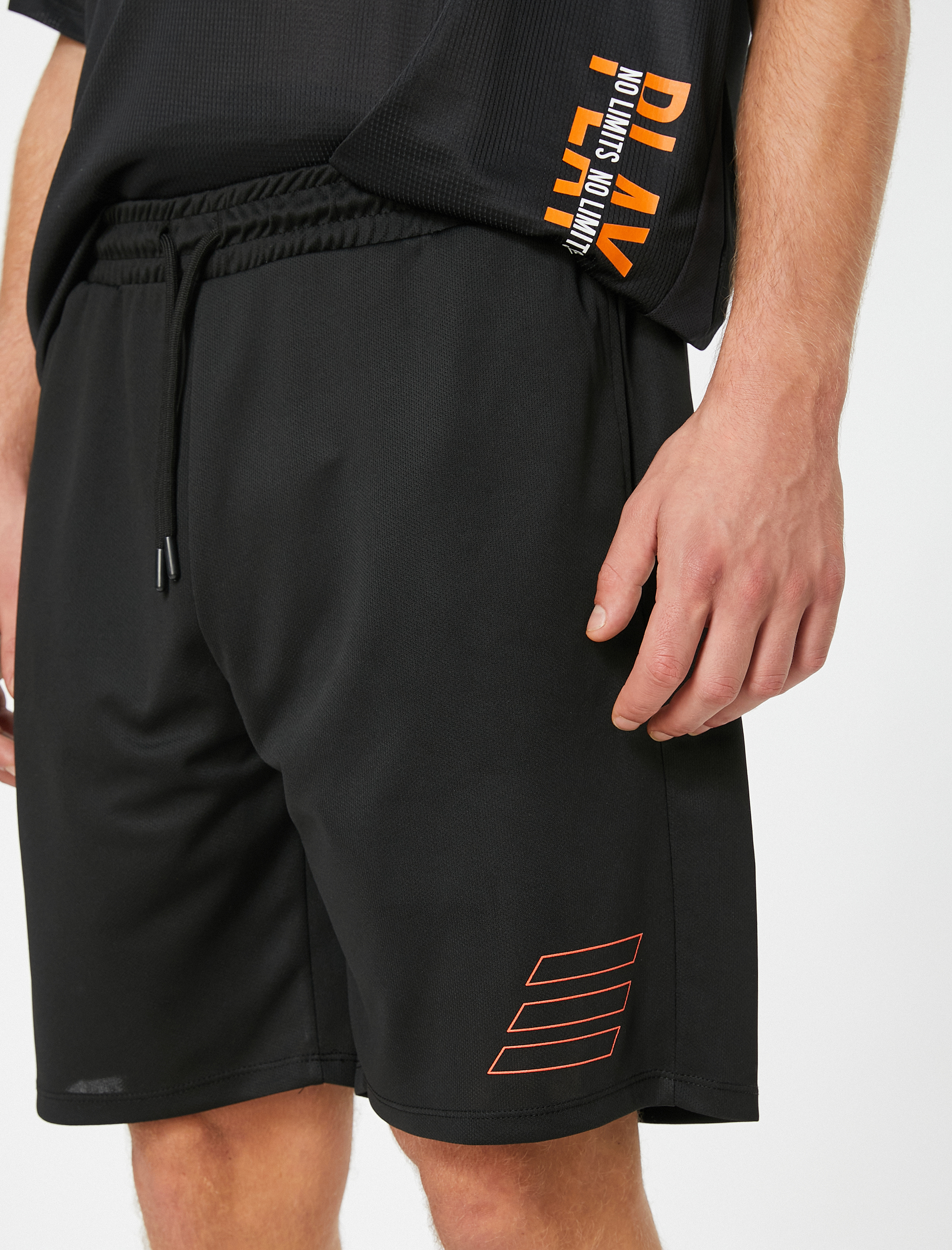   Spor Şort Kısa Beli Bağcıklı Reflektör Baskı Detaylı Cepli