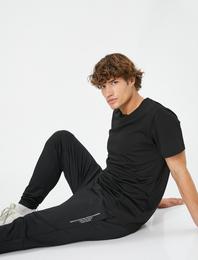 Jogger Eşofman Altı Slogan Baskılı Beli Bağcıklı Cepli