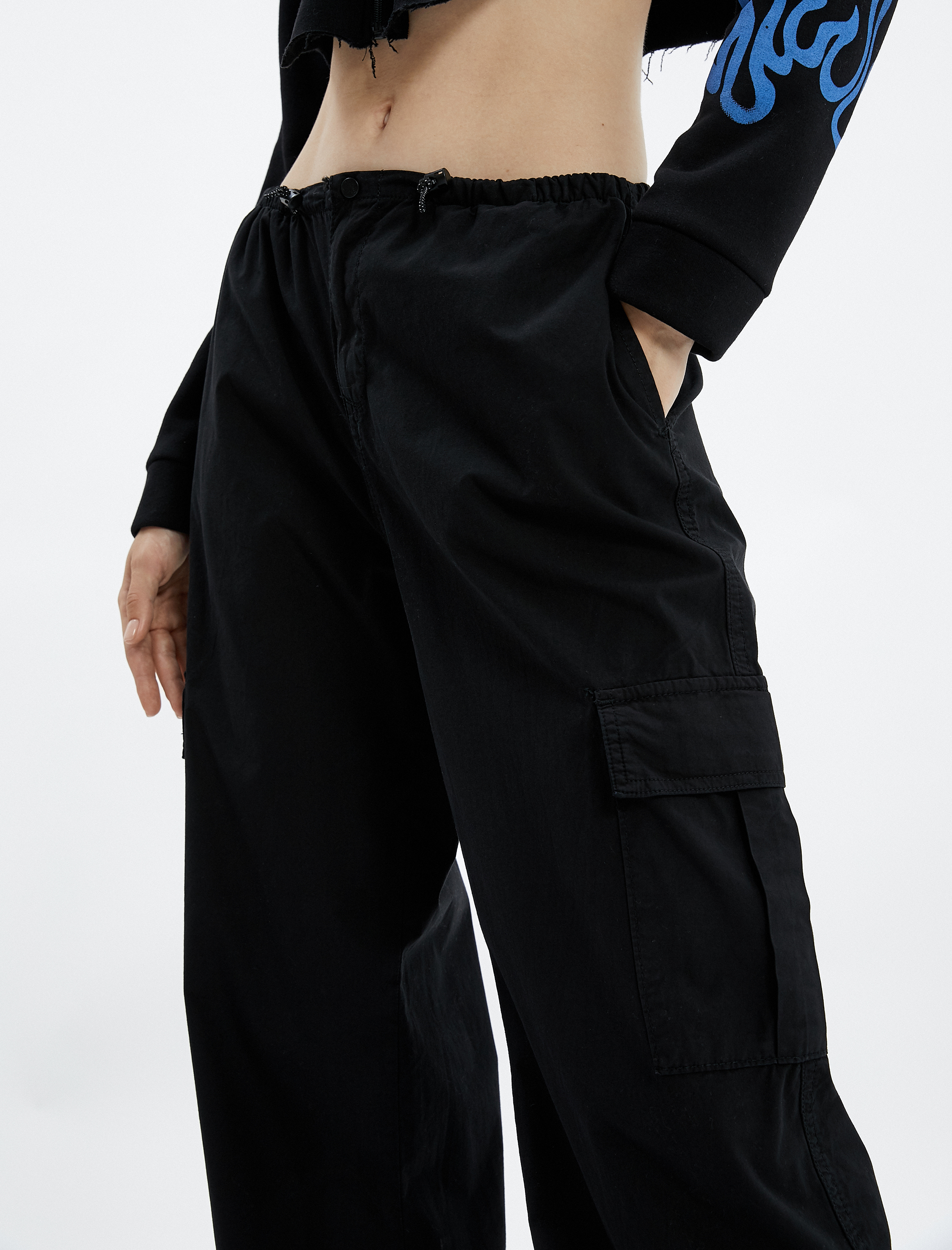   Paraşüt Pantolon Büyük Cepli Lastikli Düşük Bel Stoperli