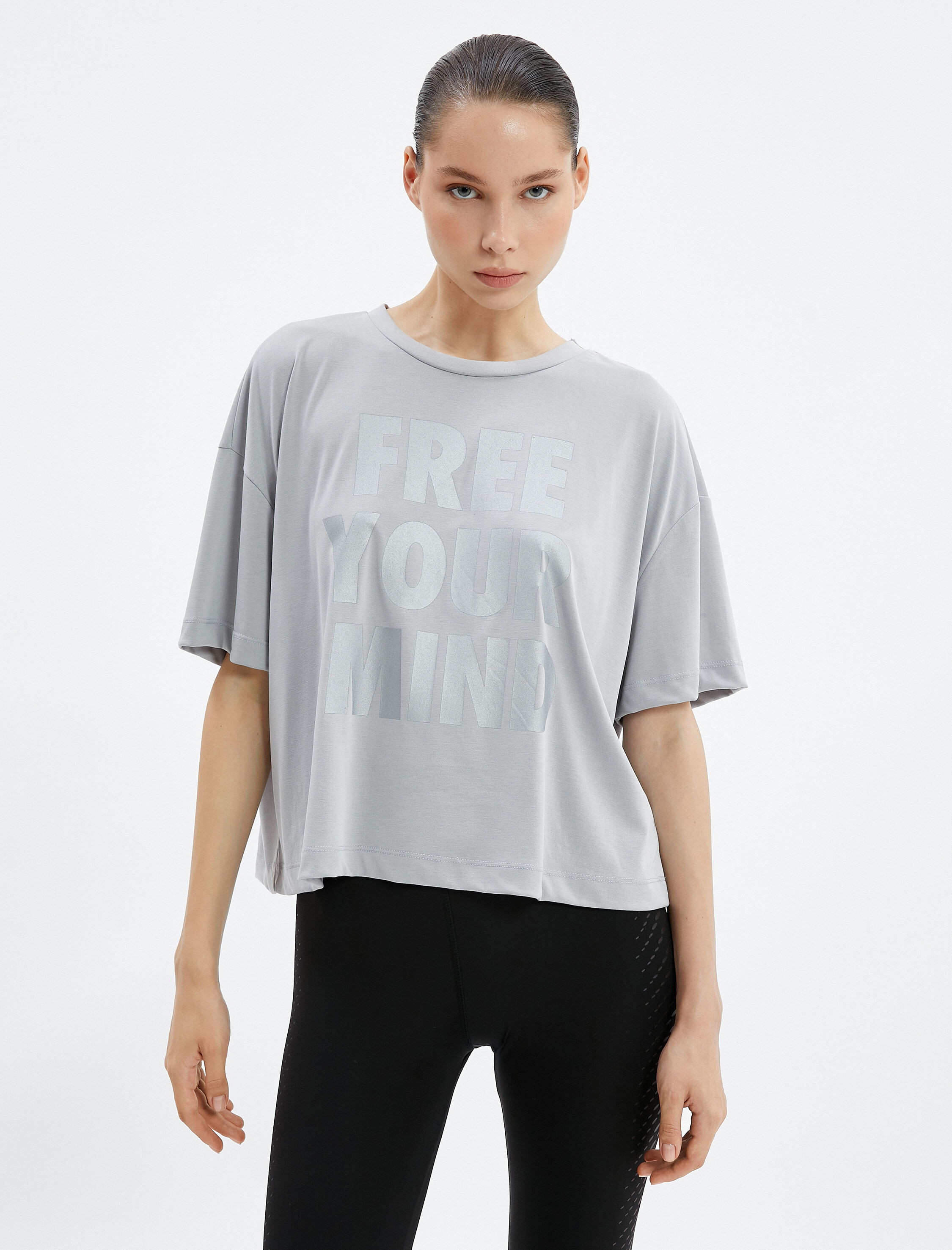   Spor Tişört Rahat Kesim Kısa Kollu Bisiklet Yaka Modal Kumaş