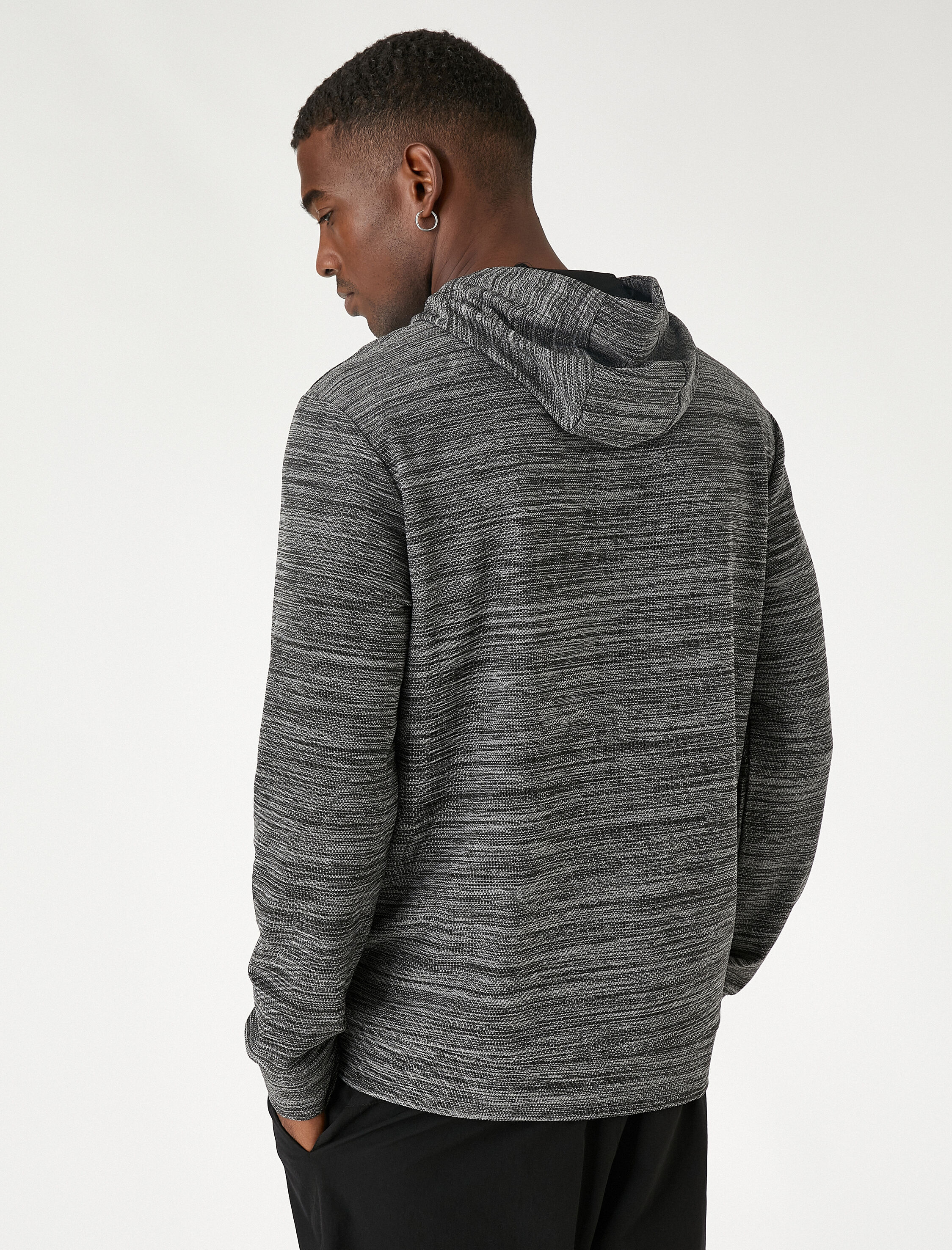   Kapşonlu Sweatshirt Cep Detaylı