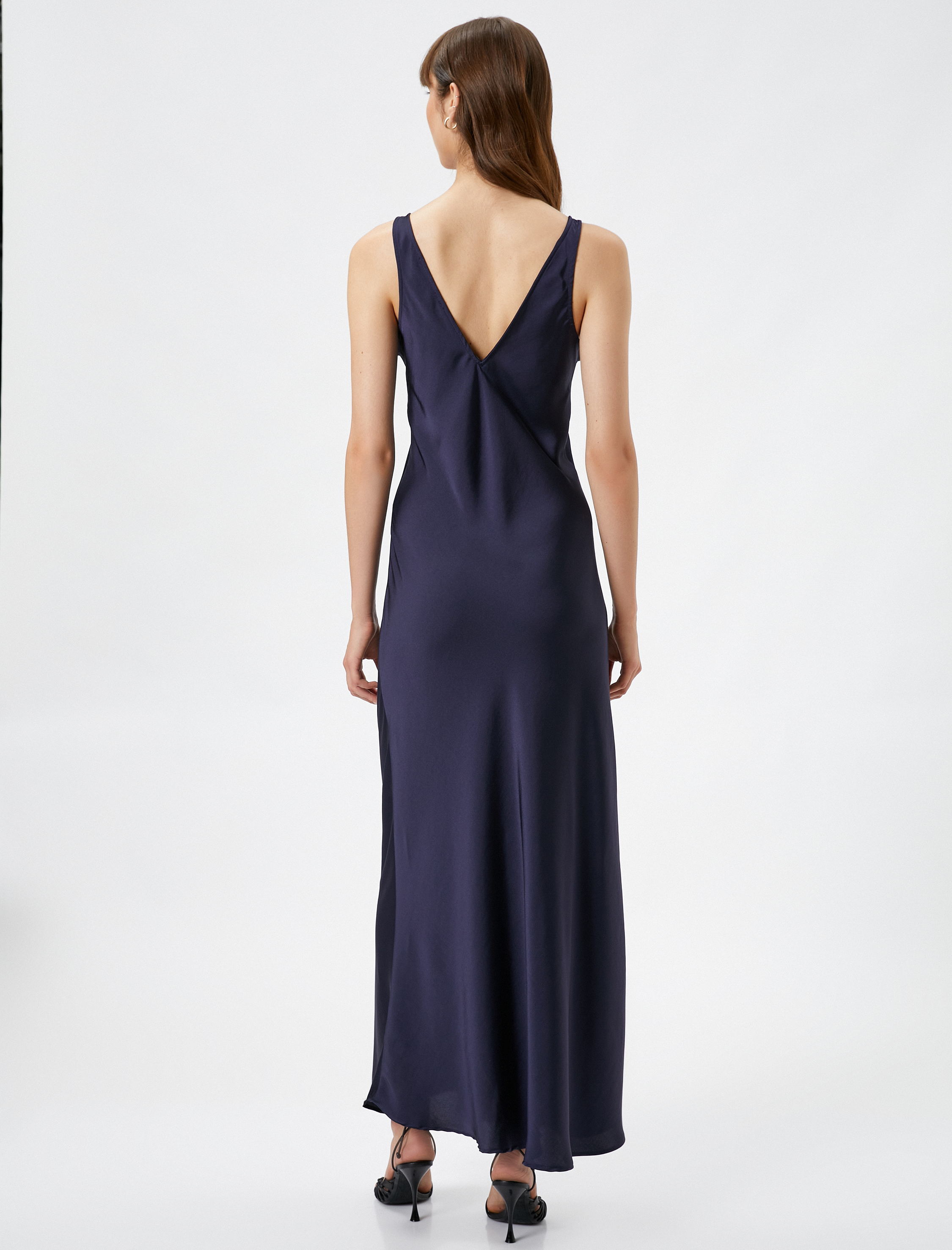   Saten Abiye Elbise Uzun Derin V Yaka Kalın Askılı