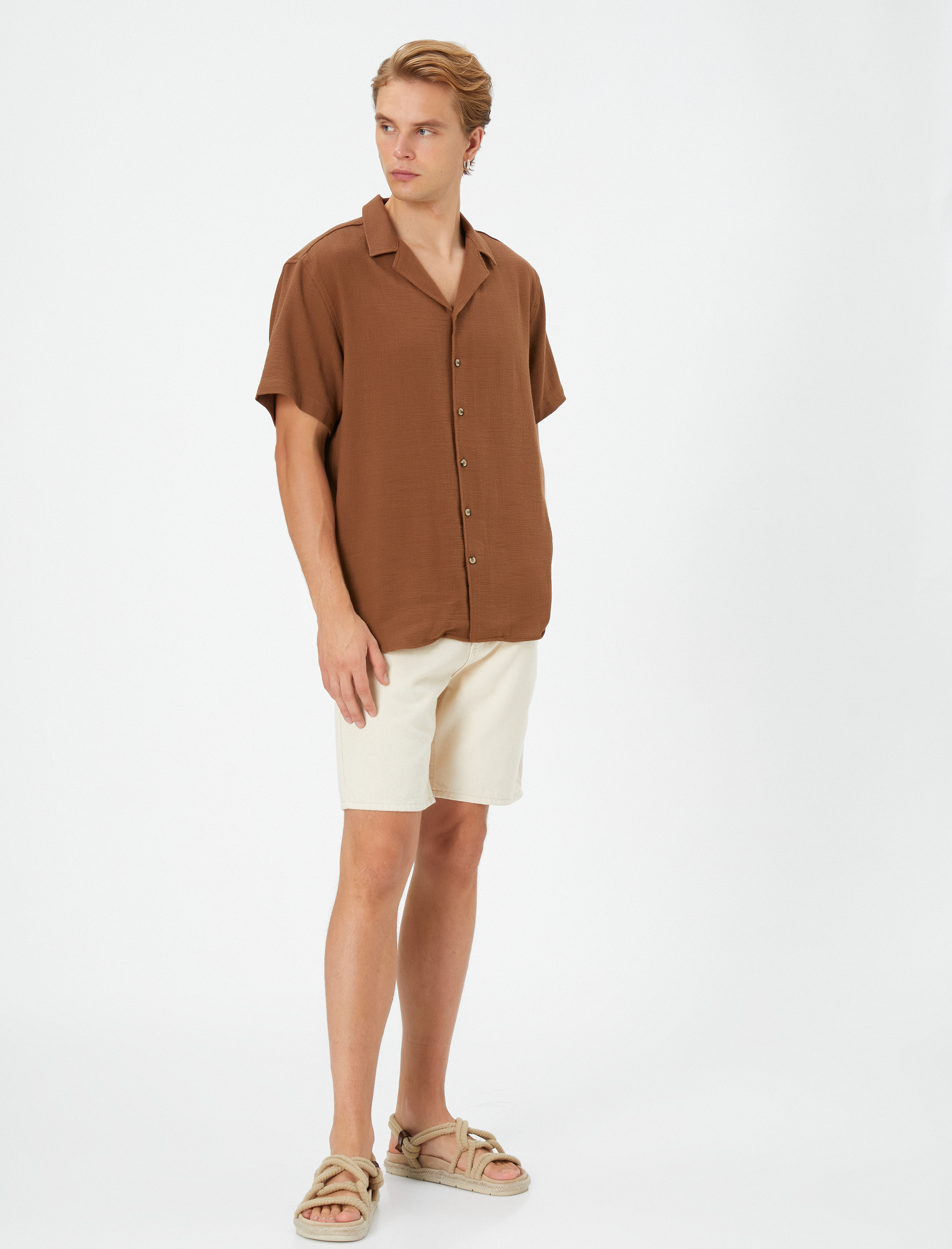   Kısa Kollu Gömlek Devrik Yaka Düğmeli Pamuklu