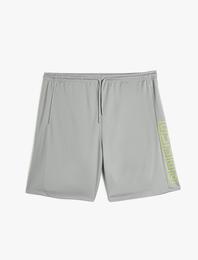 Spor Şort Beli Bağcıklı Slogan Baskılı Cep Detaylı