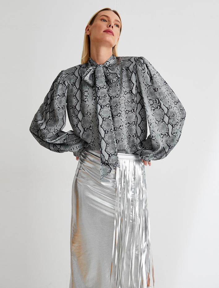  Fular Yaka Bluz Balon Kollu Yılan Derisi Desenli