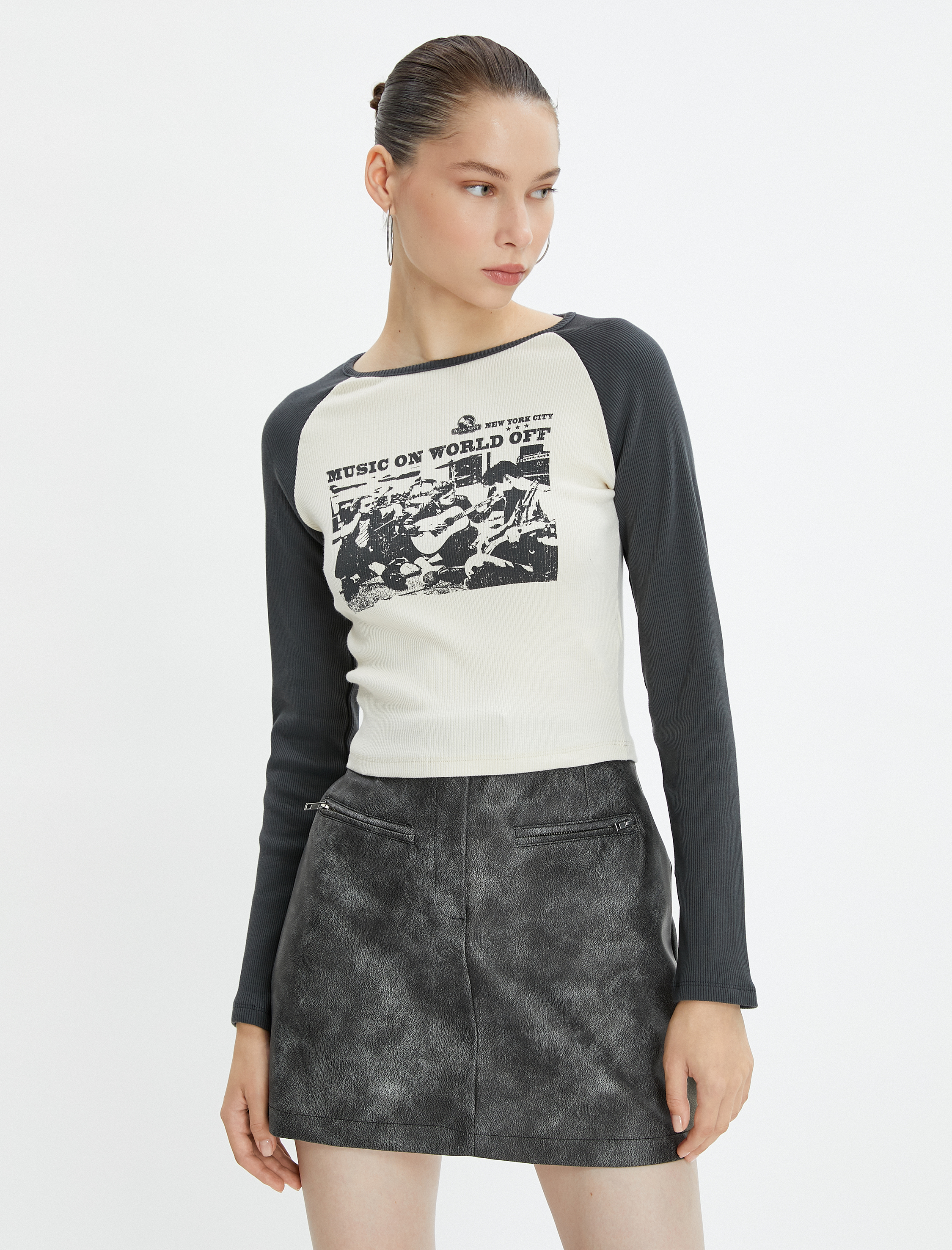   Uzun Reglan Kollu Tişört Renk Kontrastlı Fotoğraf Baskılı Bisiklet Yaka Pamuklu