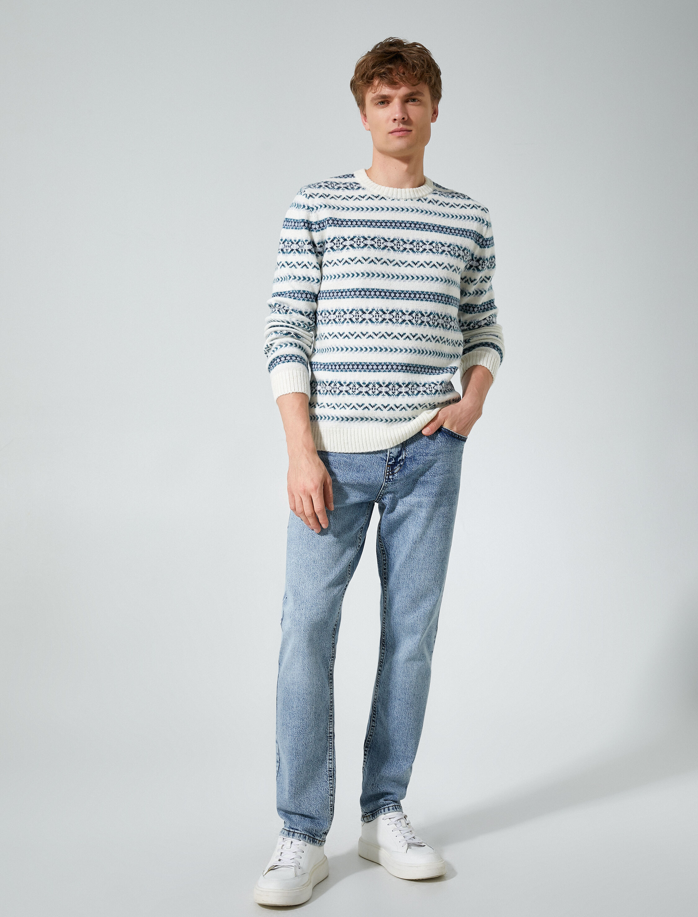   Bisiklet Yaka Kazak Etnik Detaylı Akrilik Karışımlı