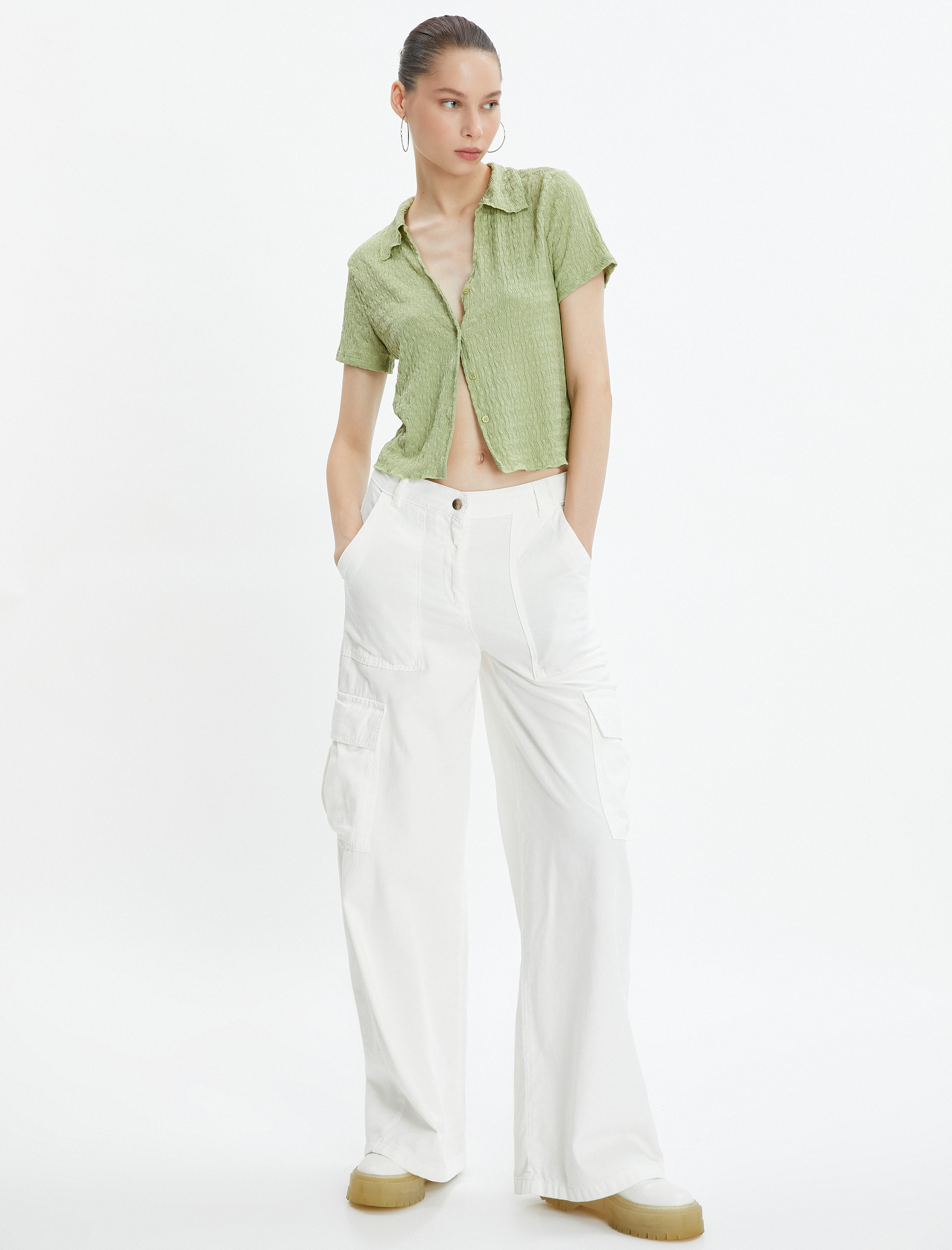   Crop Bluz Gömlek Yaka Dokulu Düğme Detaylı Bürümcük