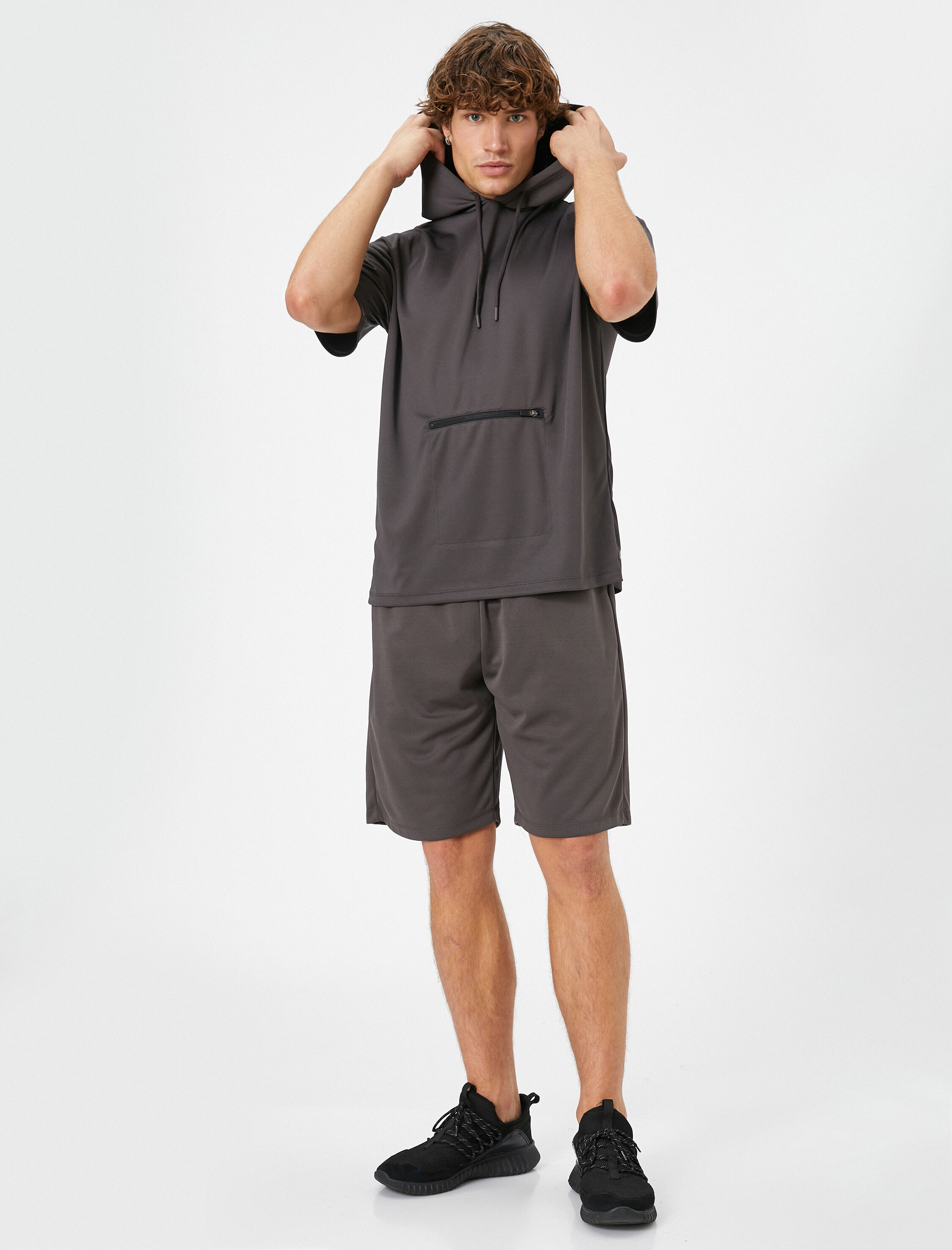   Kapşonlu Tişört Spor Fermuar Cep Detaylı Kısa Kollu