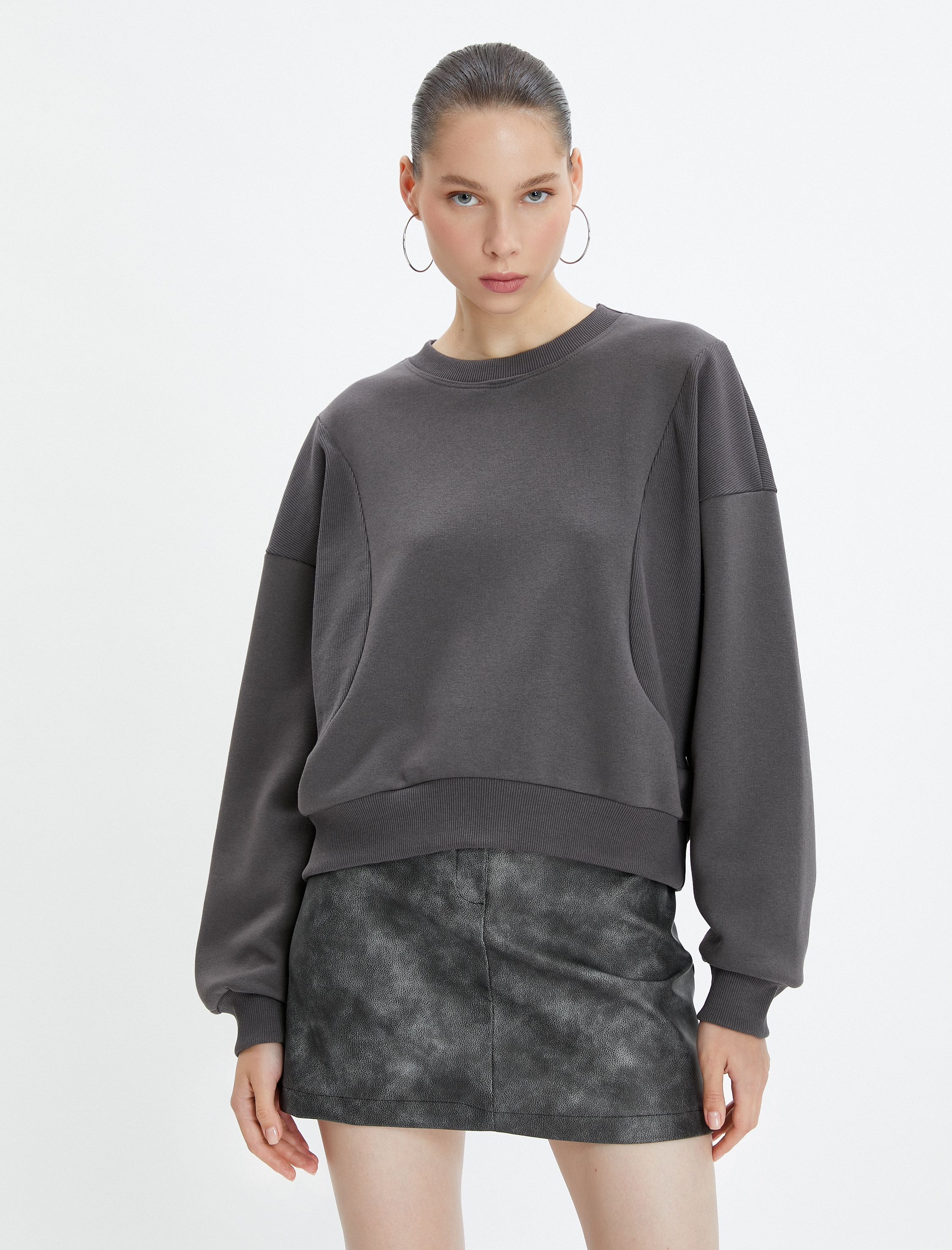   Şardonlu Bisiklet Yaka Sweatshirt Reglan Kollu Ribanalı