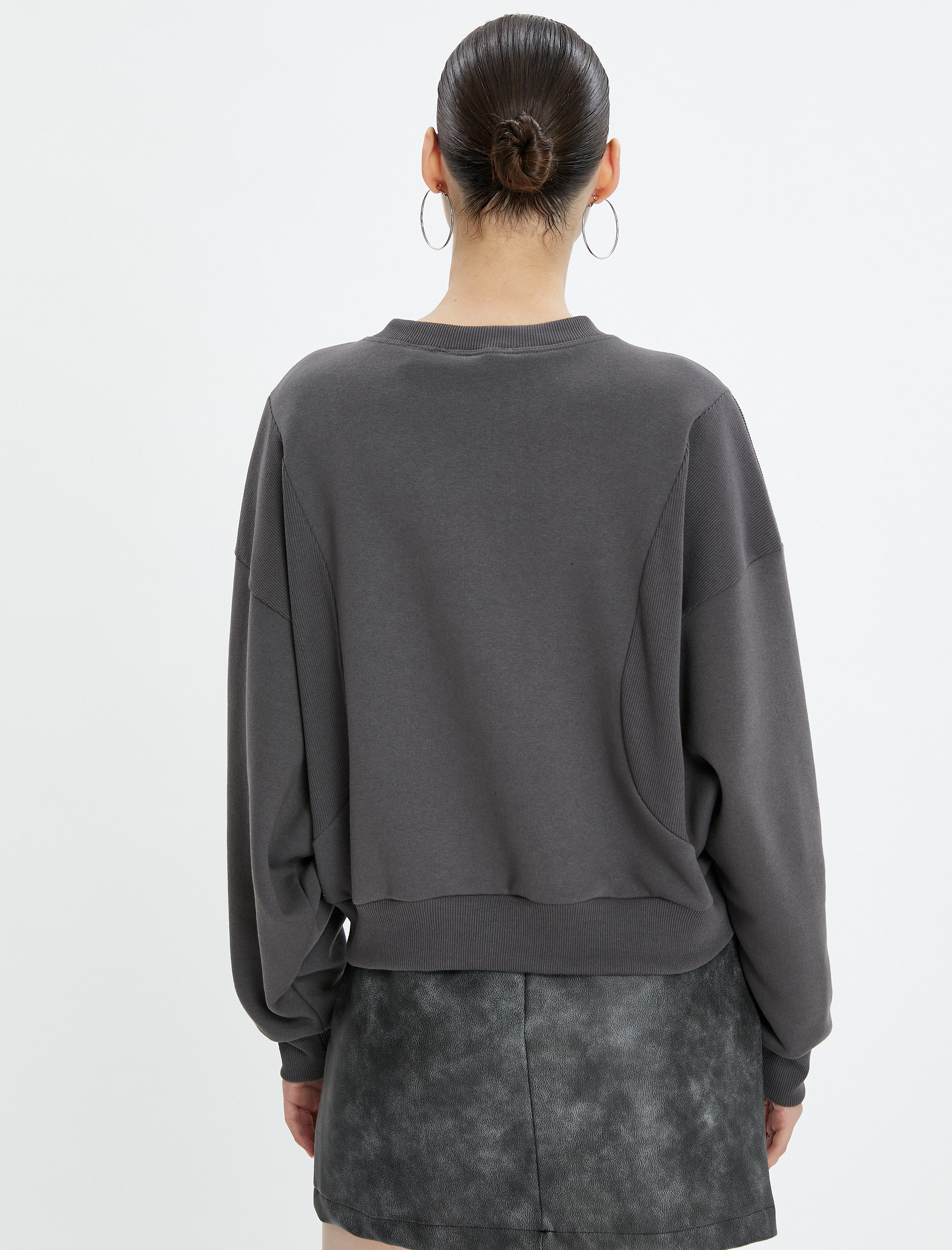   Şardonlu Bisiklet Yaka Sweatshirt Reglan Kollu Ribanalı