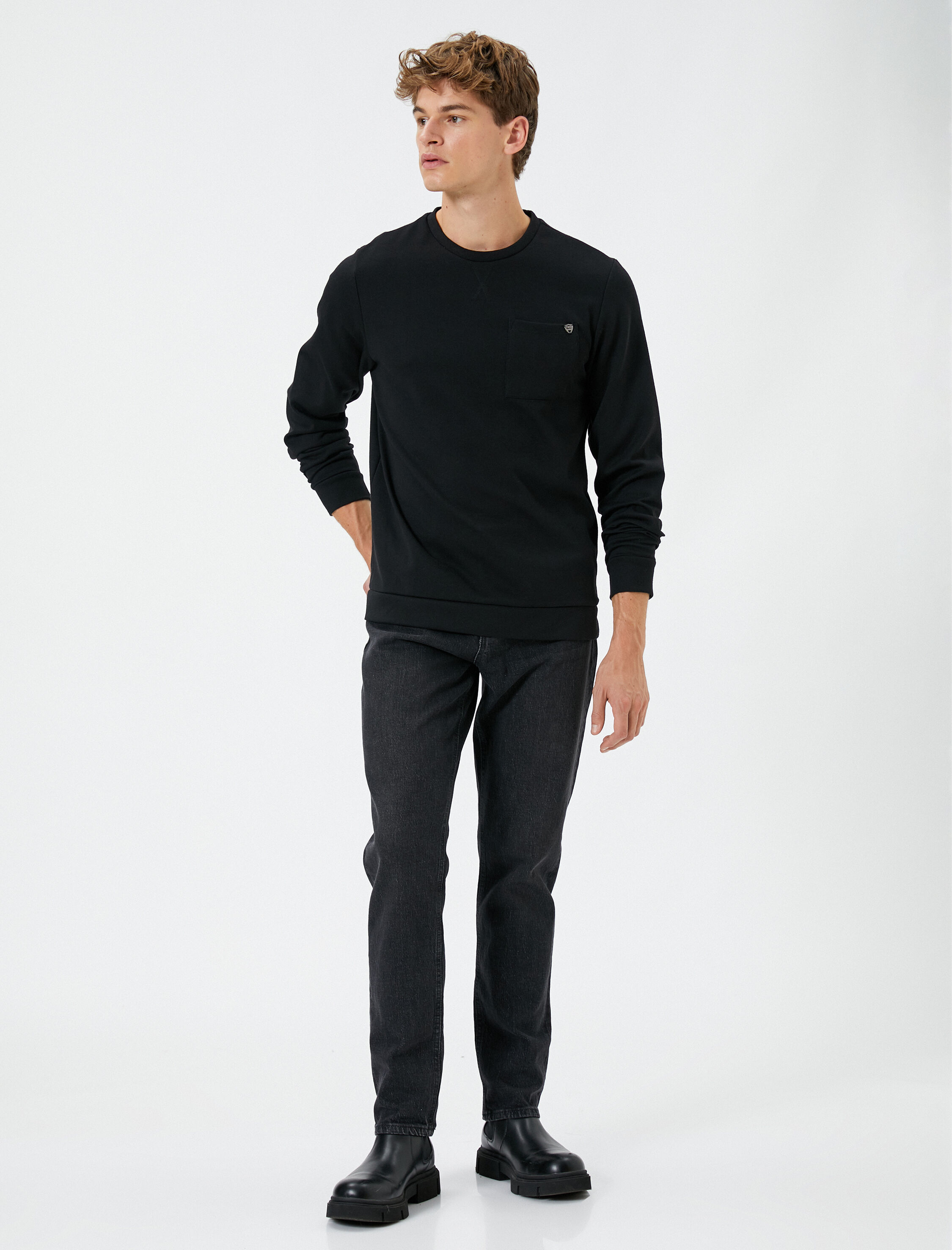   Bisiklet Yaka Kazak Cep Detaylı Minimal Baskılı Uzun Kollu