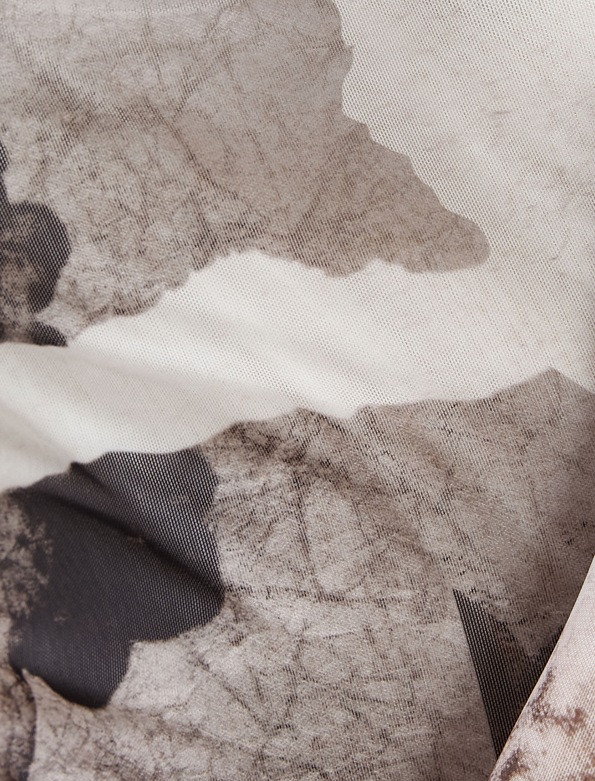 Transparan Elbise Astarlı Maksi Boy Uzun Kollu Yırtmaç Detaylı