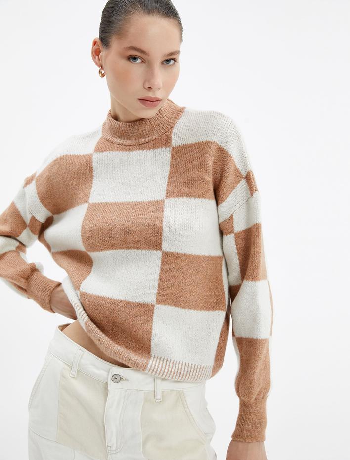  Boğazlı Kazak Kareli Yumuşak Dokulu Uzun Kollu