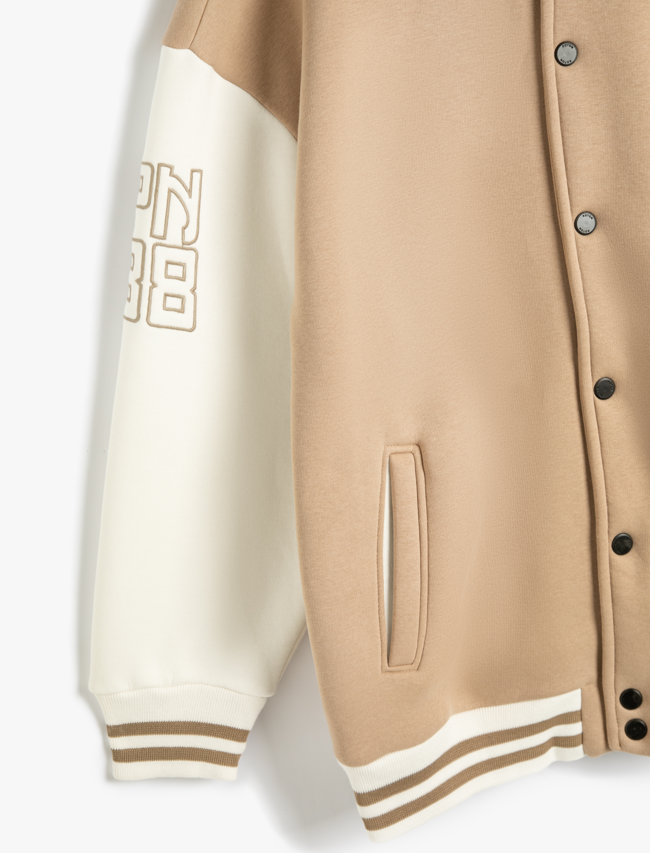   Kolej Ceketi Bomber Yaka Çıtçıt Düğmeli İşlemeli Ribanalı