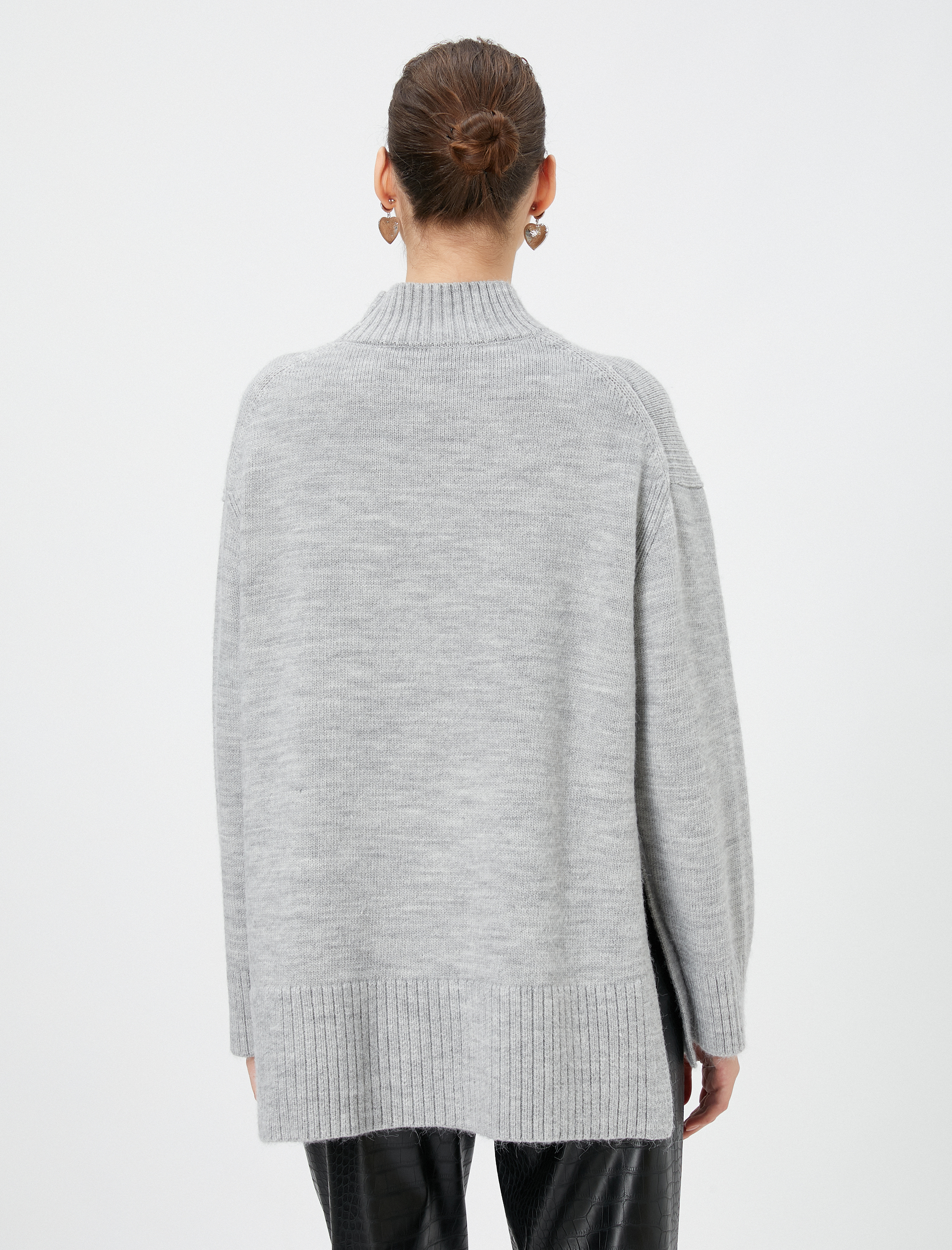   Triko Tunik Boğazlı Yumuşak Dokulu Asimetrik Kesim