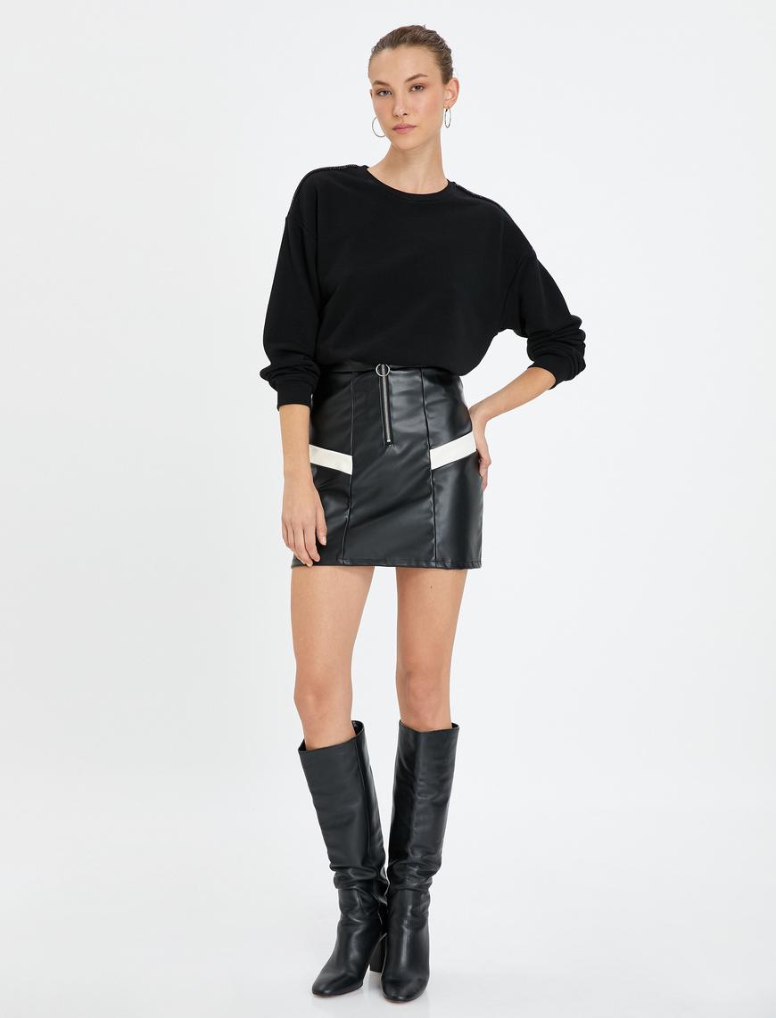   Bisiklet Yaka Sweatshirt Omzu Sim Detaylı