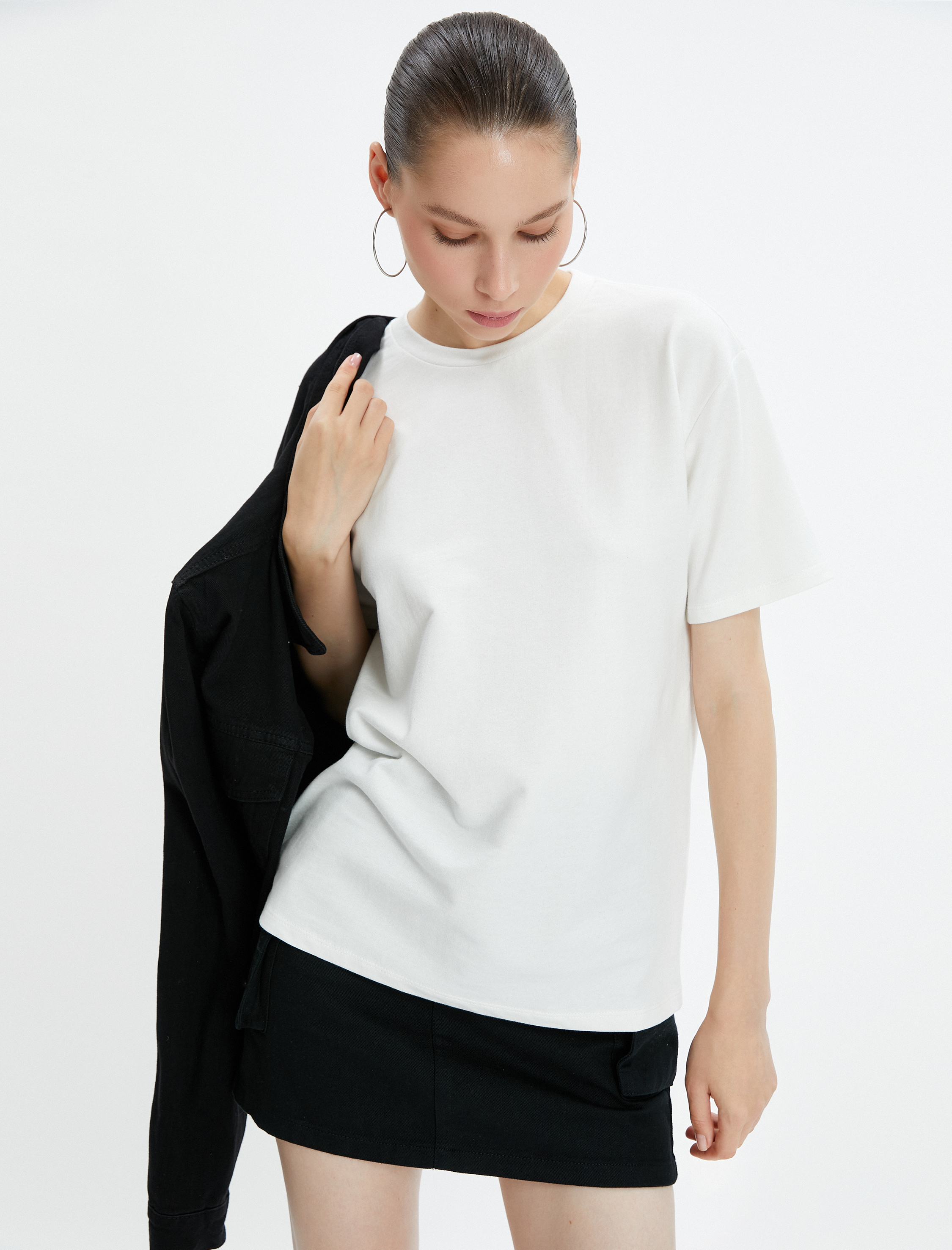   Basic Tişört Pamuklu Kısa Kollu Bisiklet Yaka