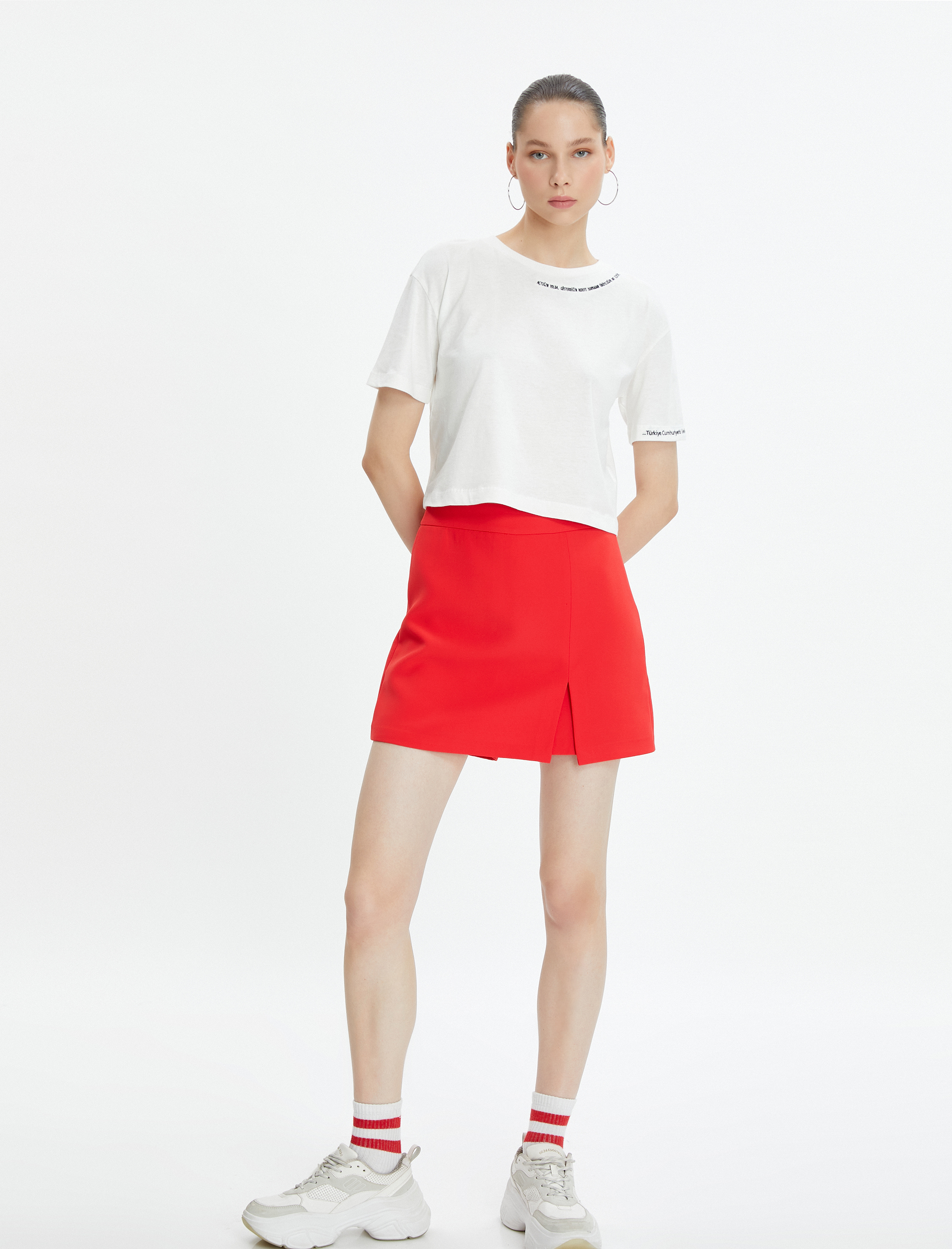   Crop Tişört İşlemeli Kısa Kollu Bisiklet Yaka Pamuklu 100. Yıla özel