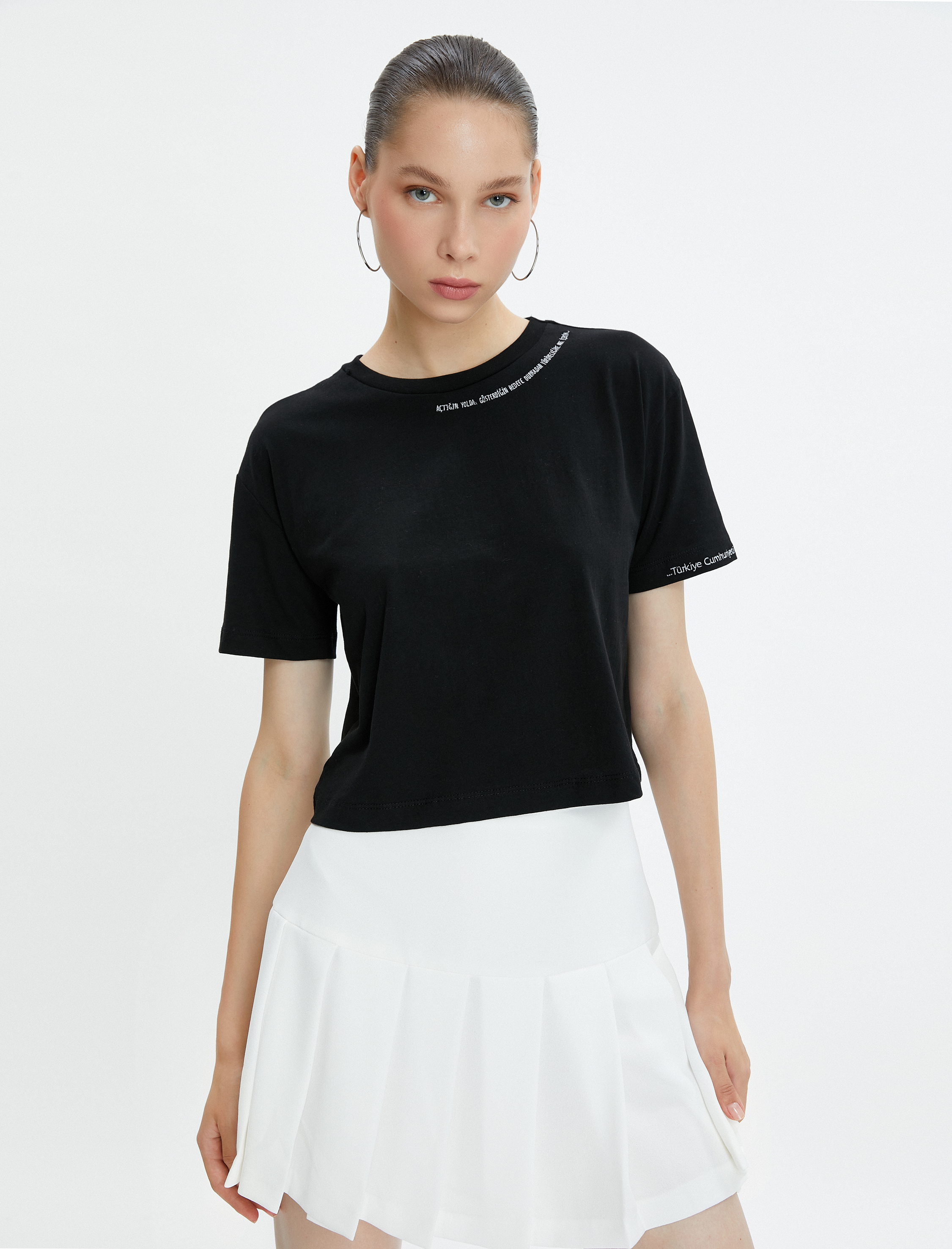   Crop Tişört İşlemeli Kısa Kollu Bisiklet Yaka Pamuklu 100. Yıla özel