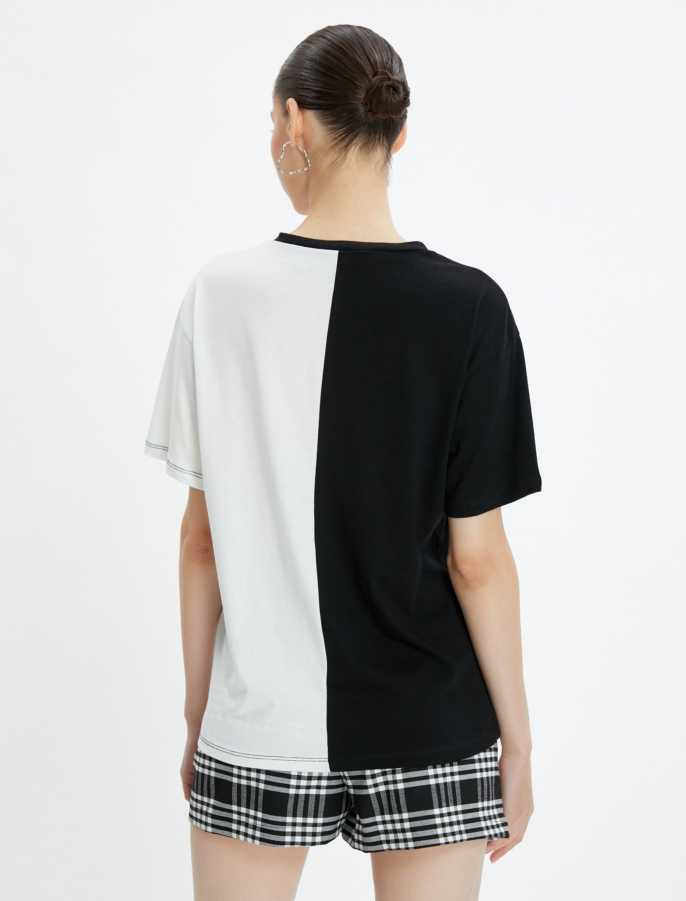   Anime Tişört Renk Bloklu Kısa Kollu Bisiklet Yaka Pamuklu