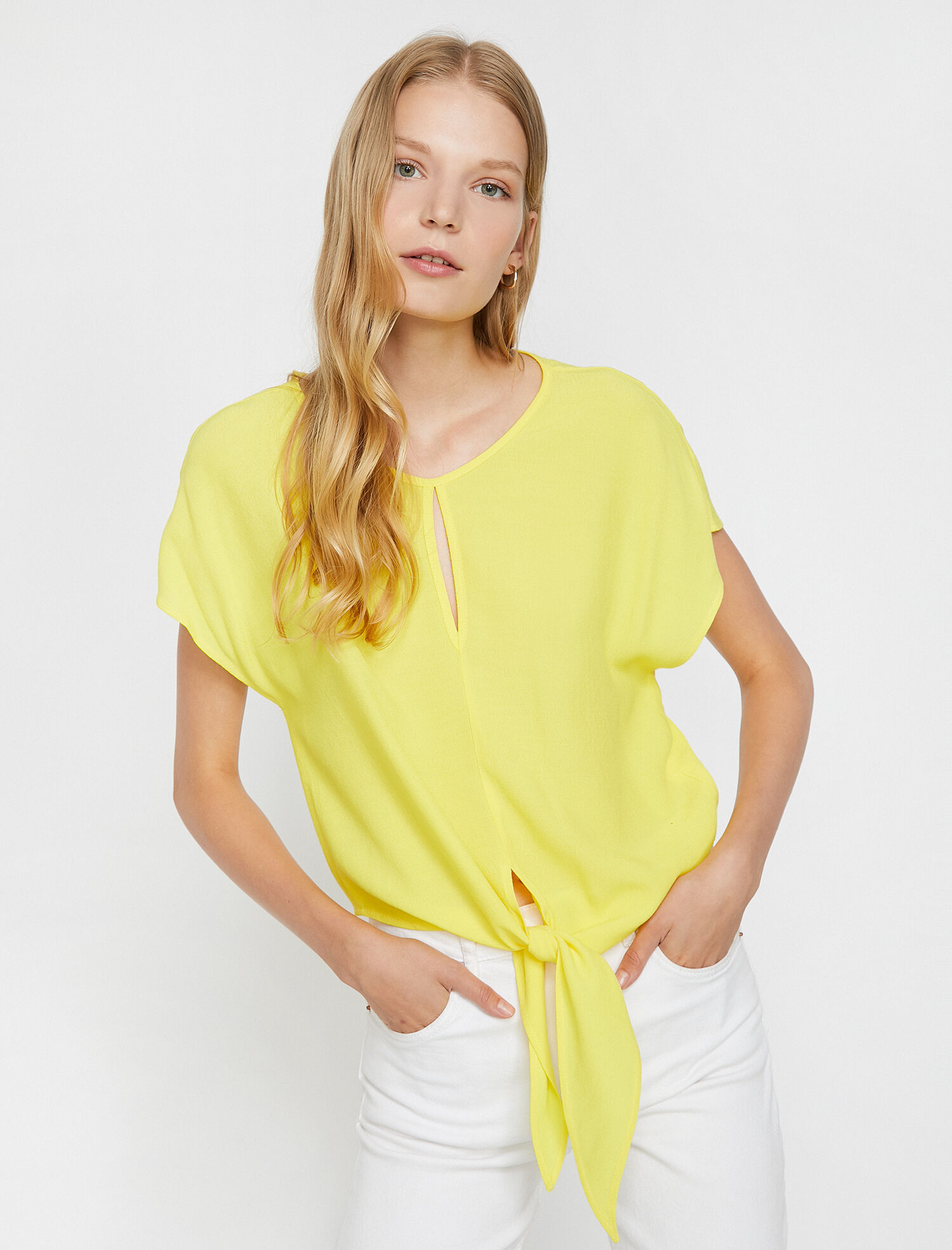   Beli Bağlamalı Bluz