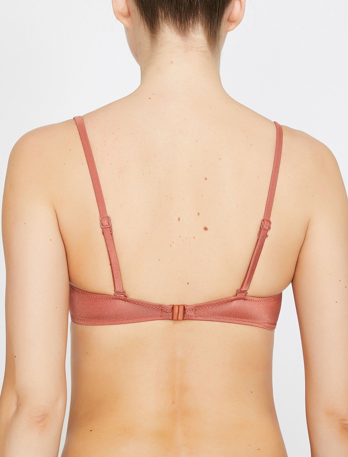  Toka Detaylı Bikini Üstü