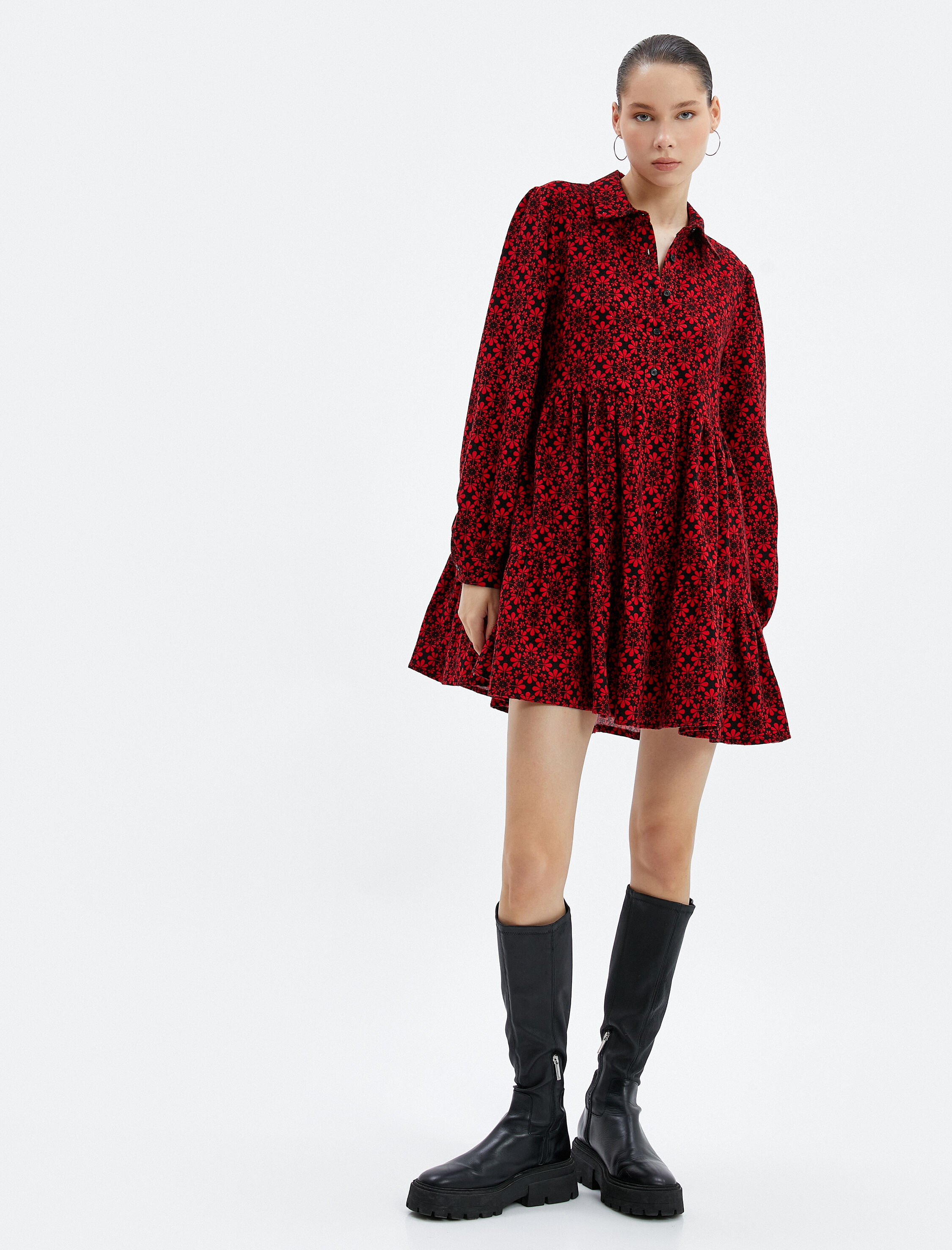   Uzun Kollu Çiçekli Mini Elbise Gömlek Yaka Düğme Detaylı Katlı