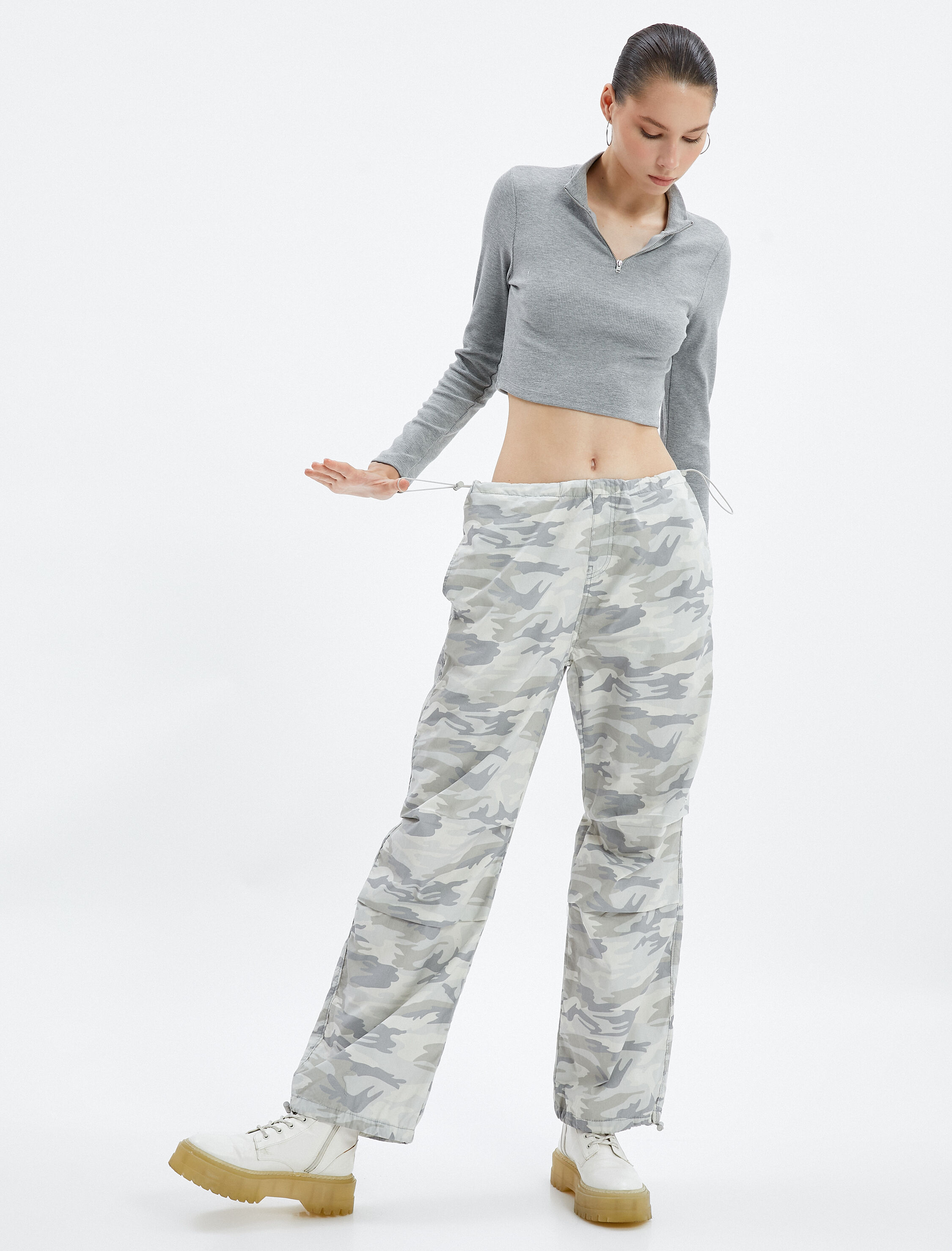   Paraşüt Pantolon Kamuflaj Desenli Lastikli Stoper Detaylı