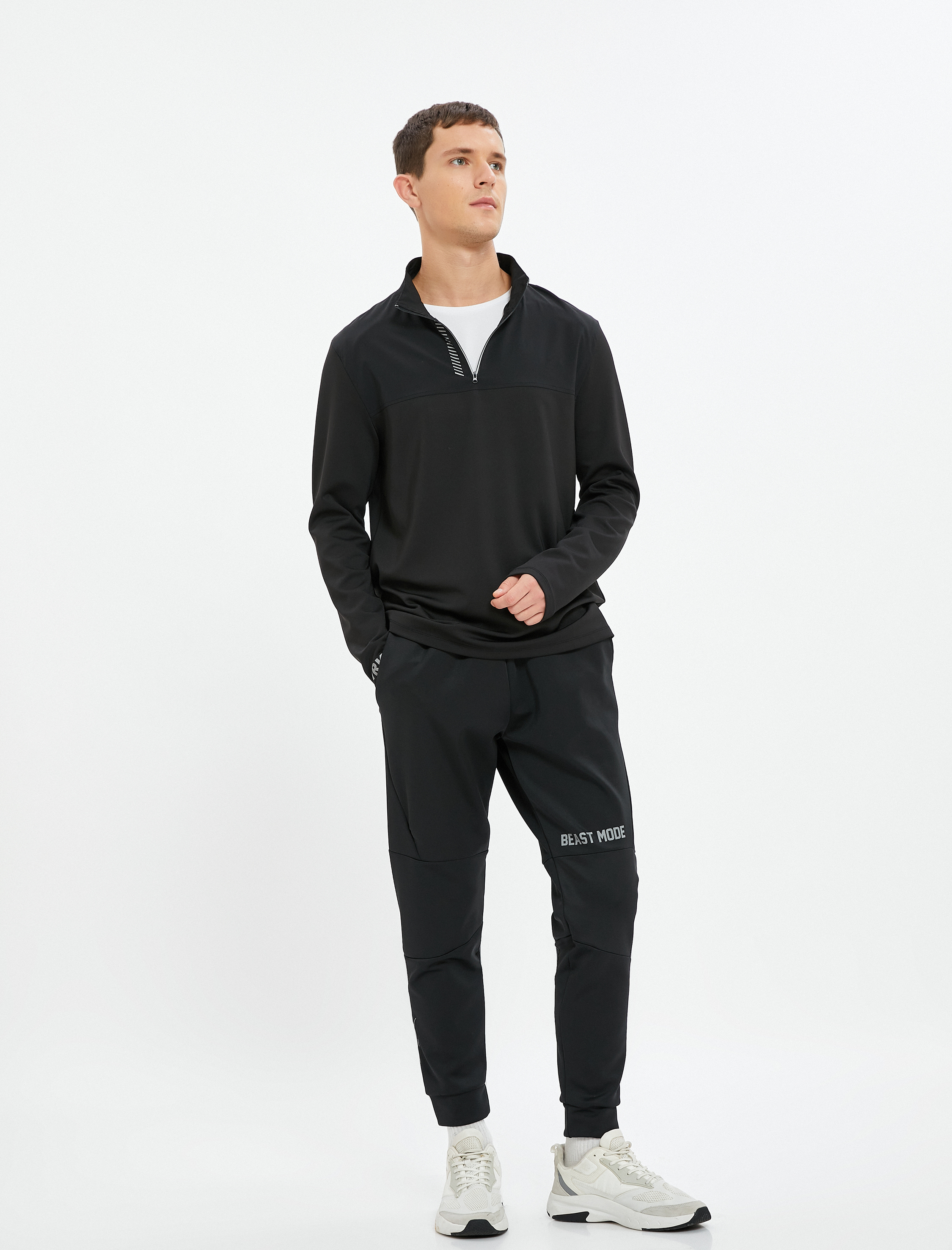   Jogger Eşofman Altı Cepli Beli Bağlamalı Baskı Detaylı