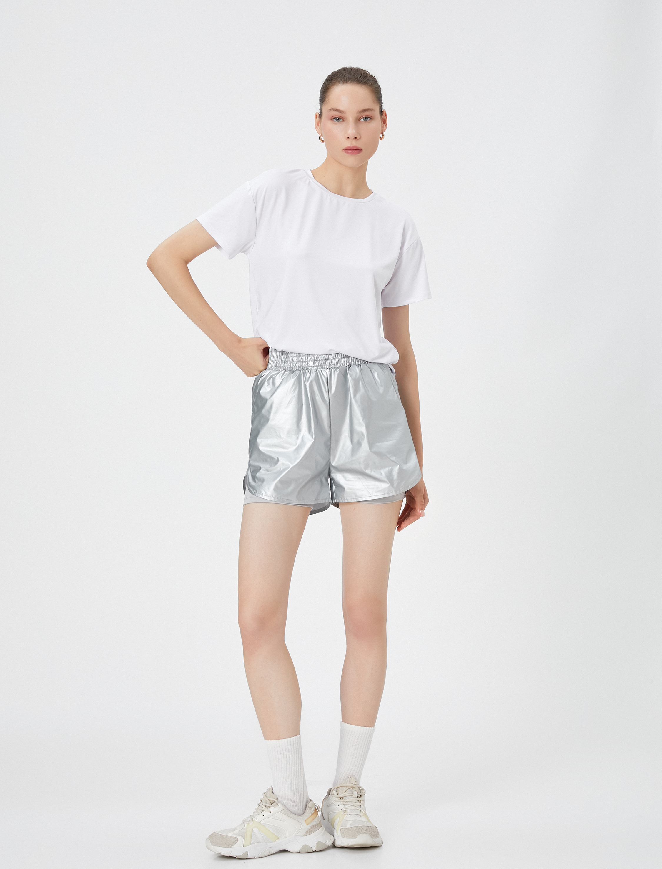   Basic Sporcu Tişört Yumuşak Tuşe Dokulu Kısa Kollu Bisiklet Yaka