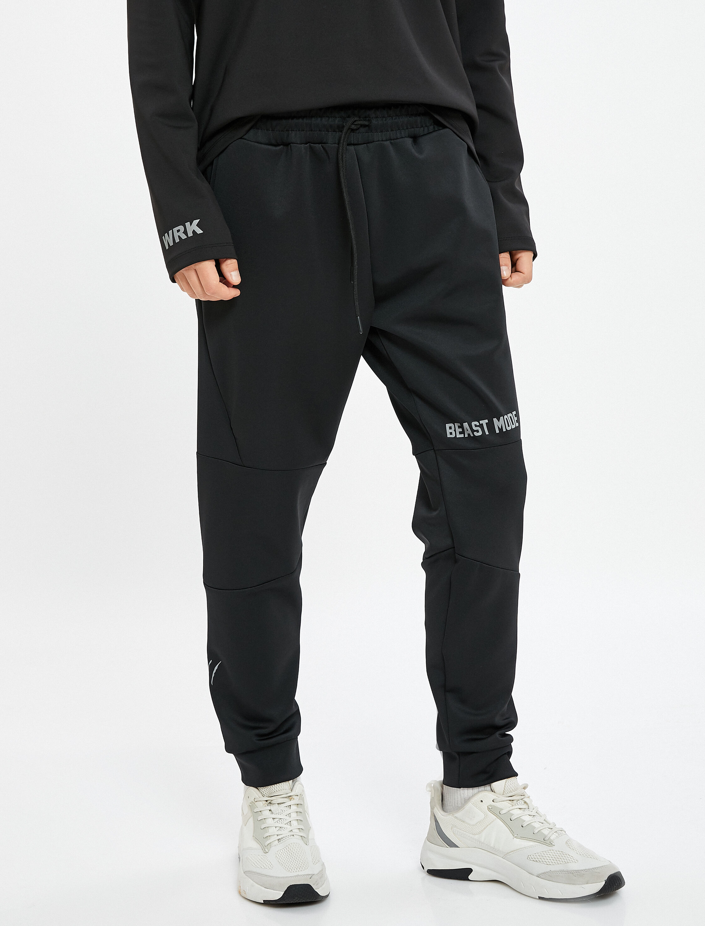 Jogger Eşofman Altı Cepli Beli Bağlamalı Baskı Detaylı