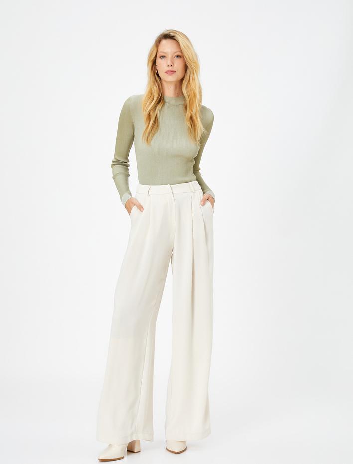  Triko Kazak Dokulu Dik Yaka Uzun Kollu