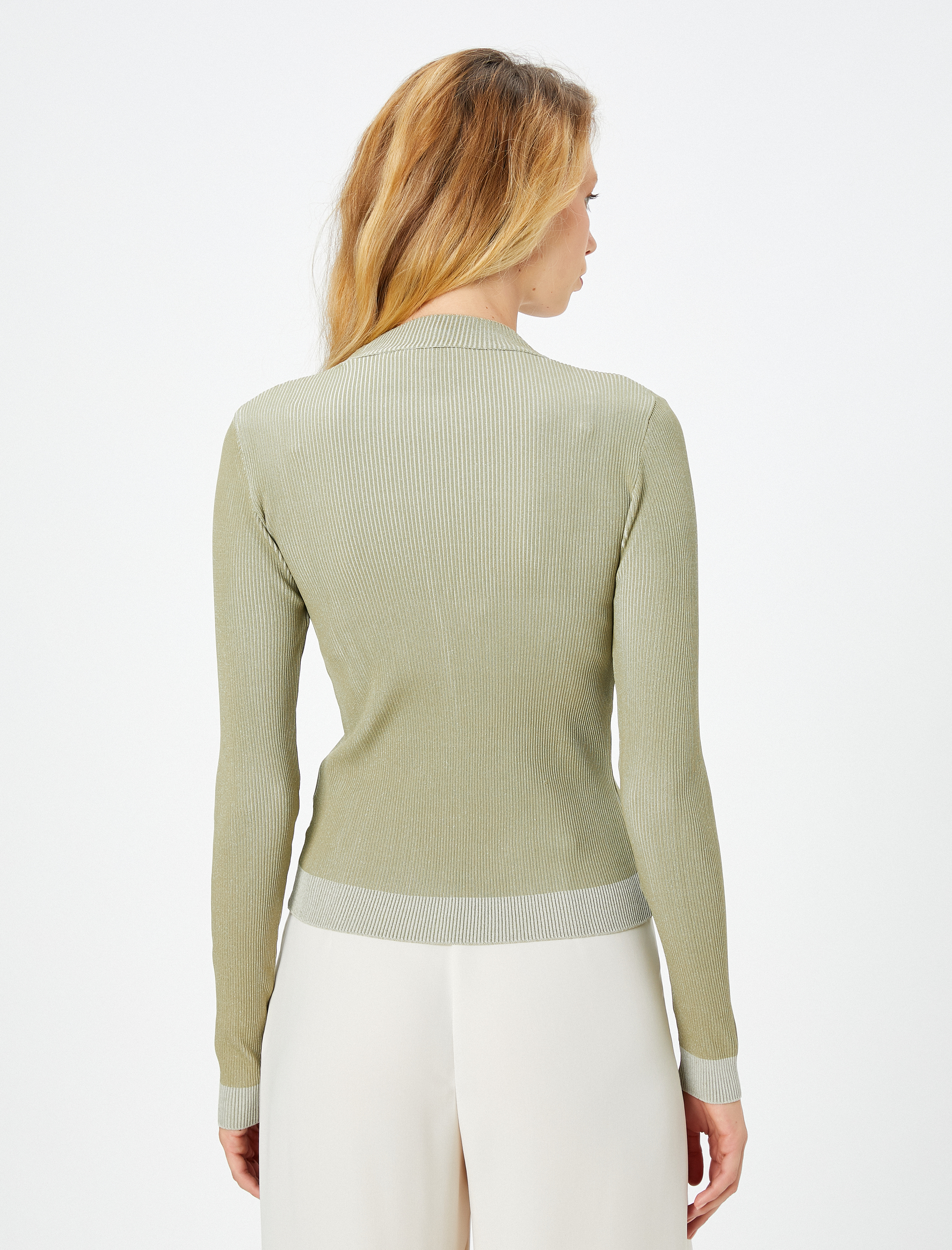   Triko Kazak Dokulu Dik Yaka Uzun Kollu