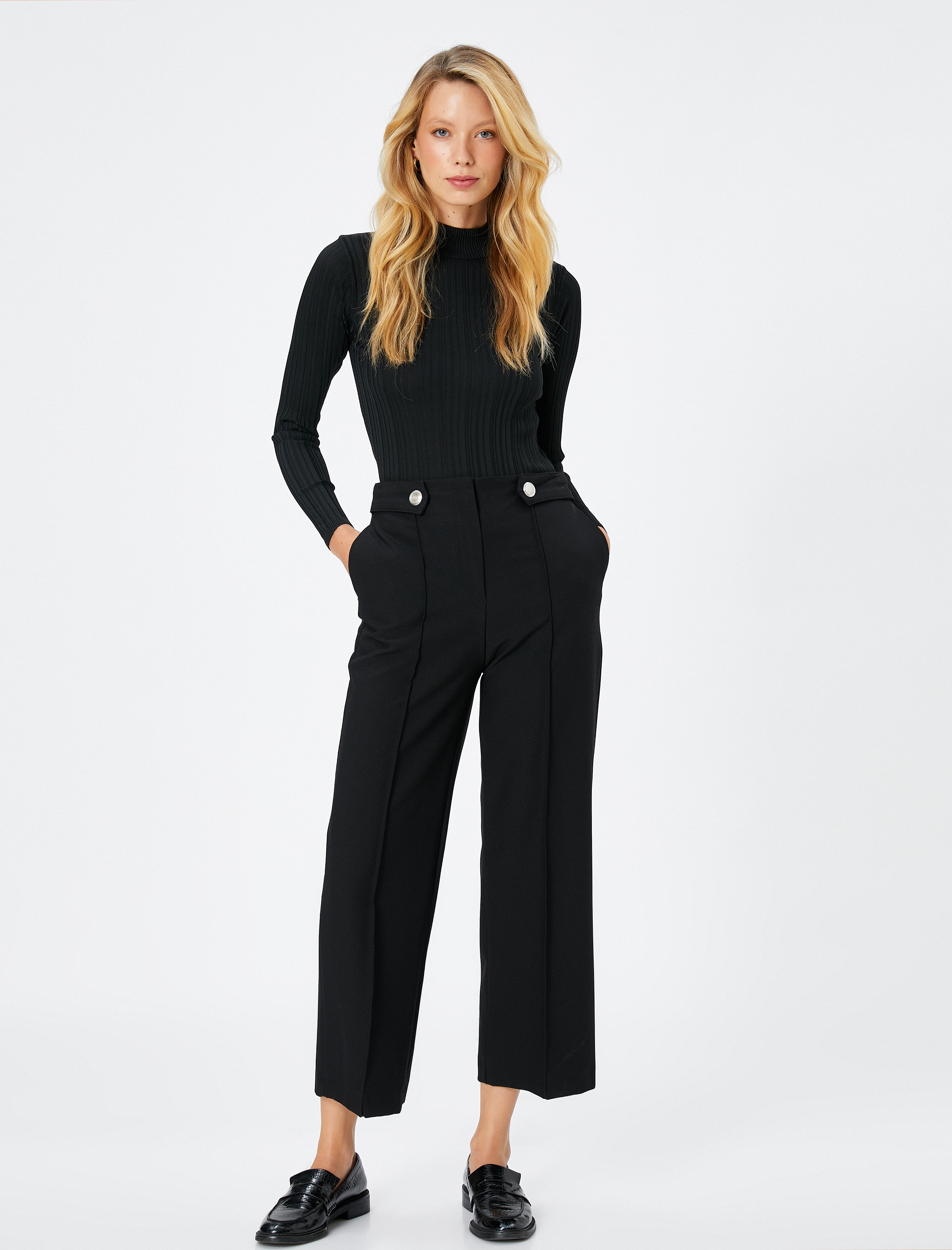 Triko Kazak Dokulu Yarım Balıkçı Yaka Uzun Kollu